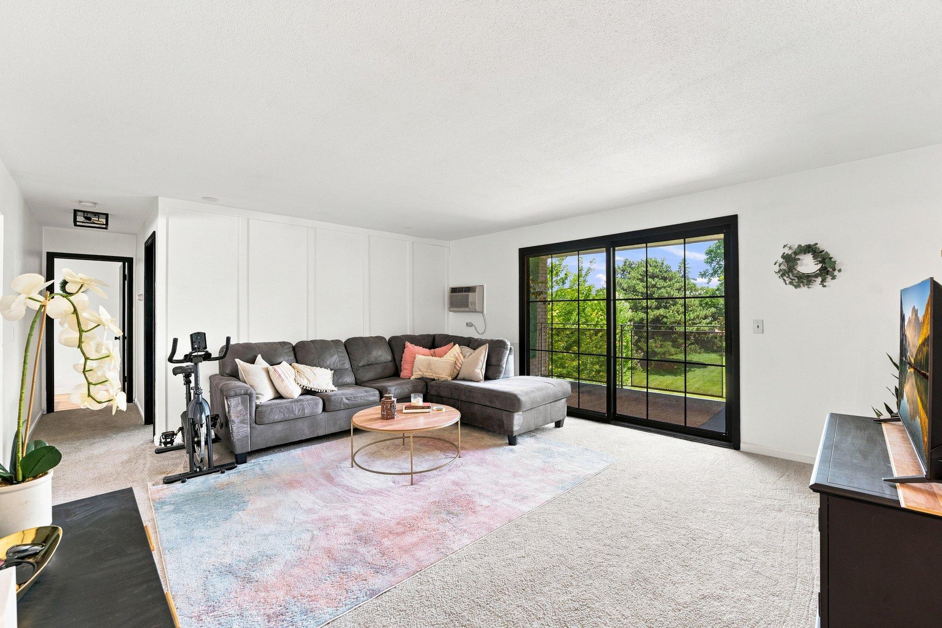 2nd image of 4370 Brookside Ct #302, Minneapolis, MN 55436 | MLS# 7095022