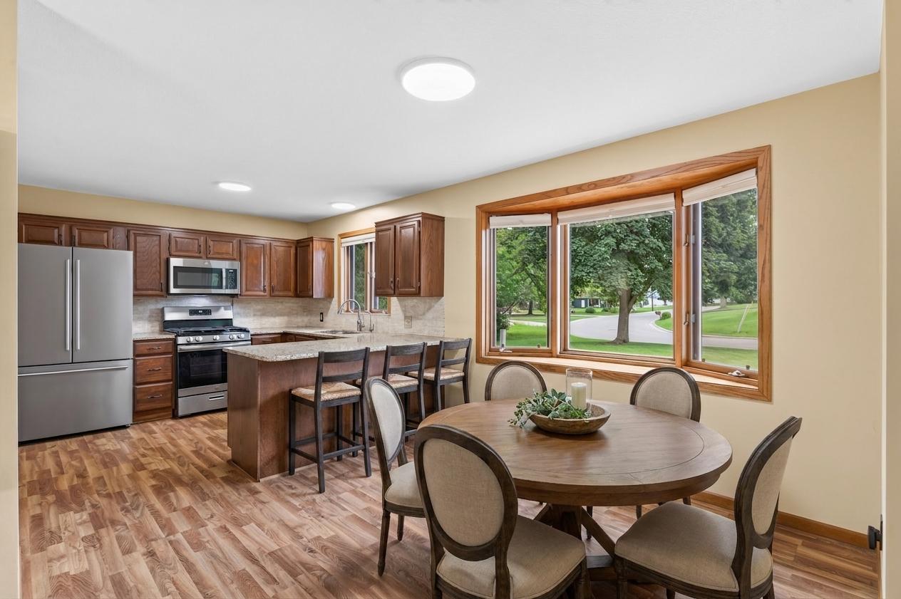 3rd image of 7712 Riverdale Dr N, Brooklyn Park, MN 55444 | MLS# 7095354