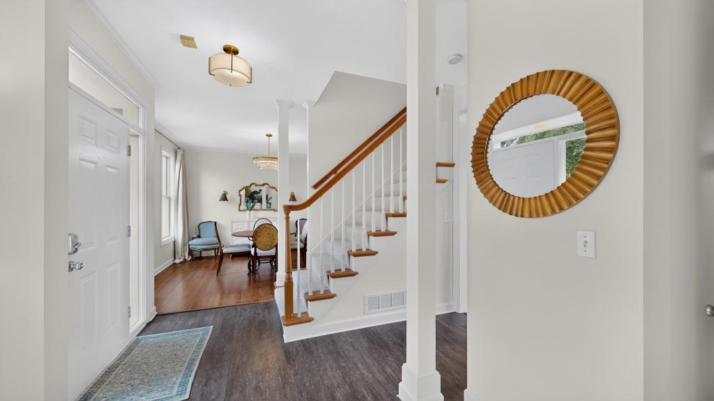 3rd image of 3010 Fox Valley Dr Sw, Rochester, MN 55902 | MLS# 7095446