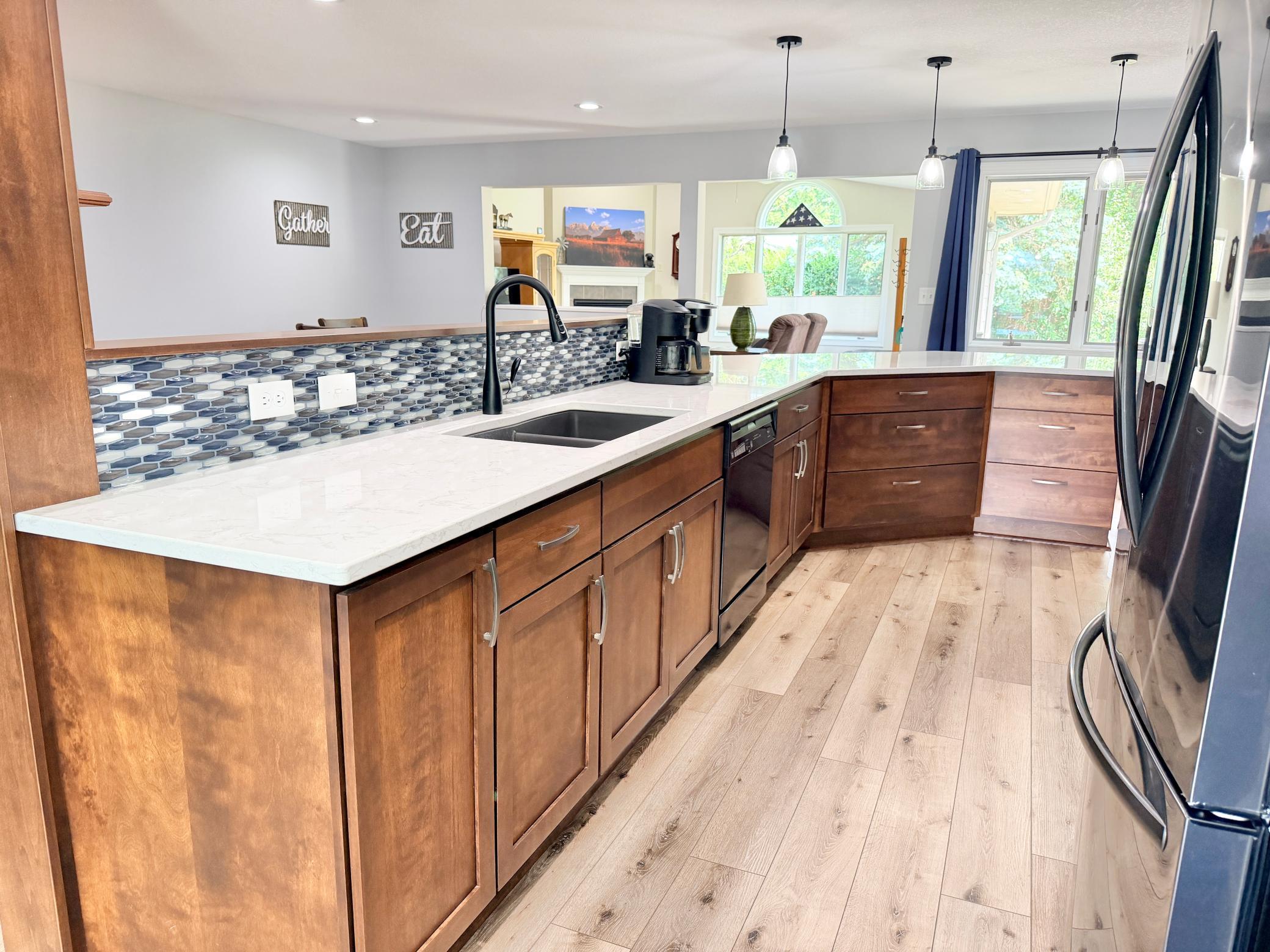 4th image of 437 Crescent Dr, Albert Lea, MN 56007 | MLS# 7095534