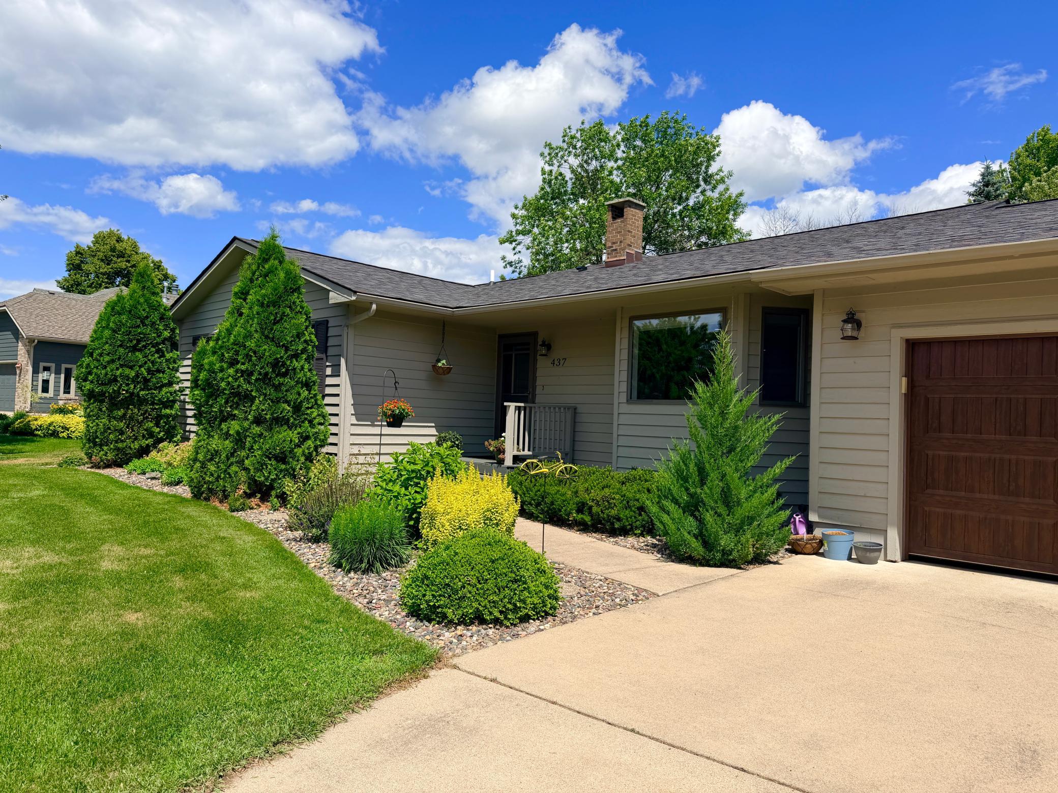 2nd image of 437 Crescent Dr, Albert Lea, MN 56007 | MLS# 7095534
