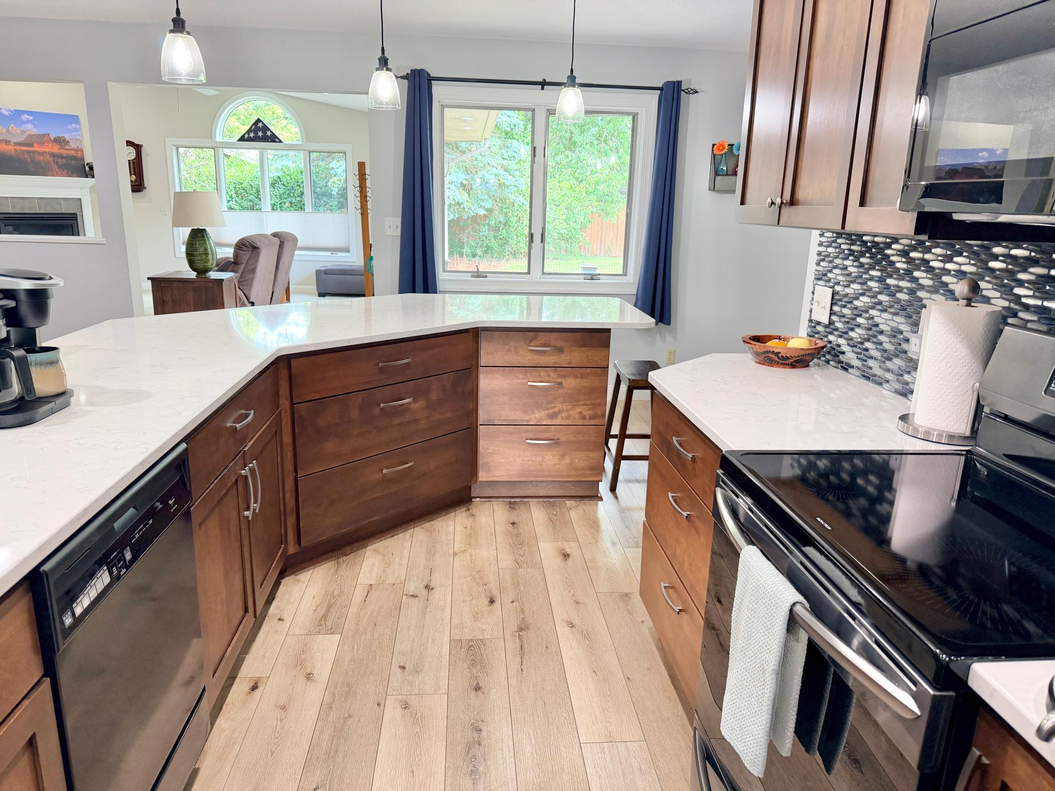 5th image of 437 Crescent Dr, Albert Lea, MN 56007 | MLS# 7095534