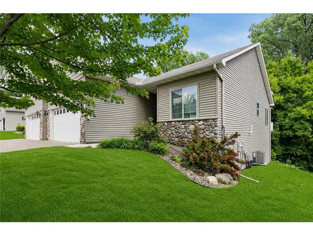 1st image of 3165 Doneene Ln, Saint Paul, MN 55121 | MLS# 7095562