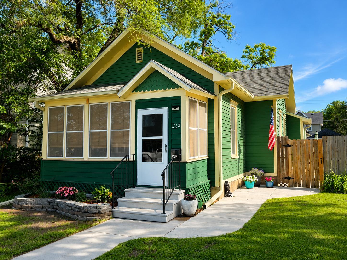1st image of 268 E King St, Winona, MN 55987 | MLS# 7095603