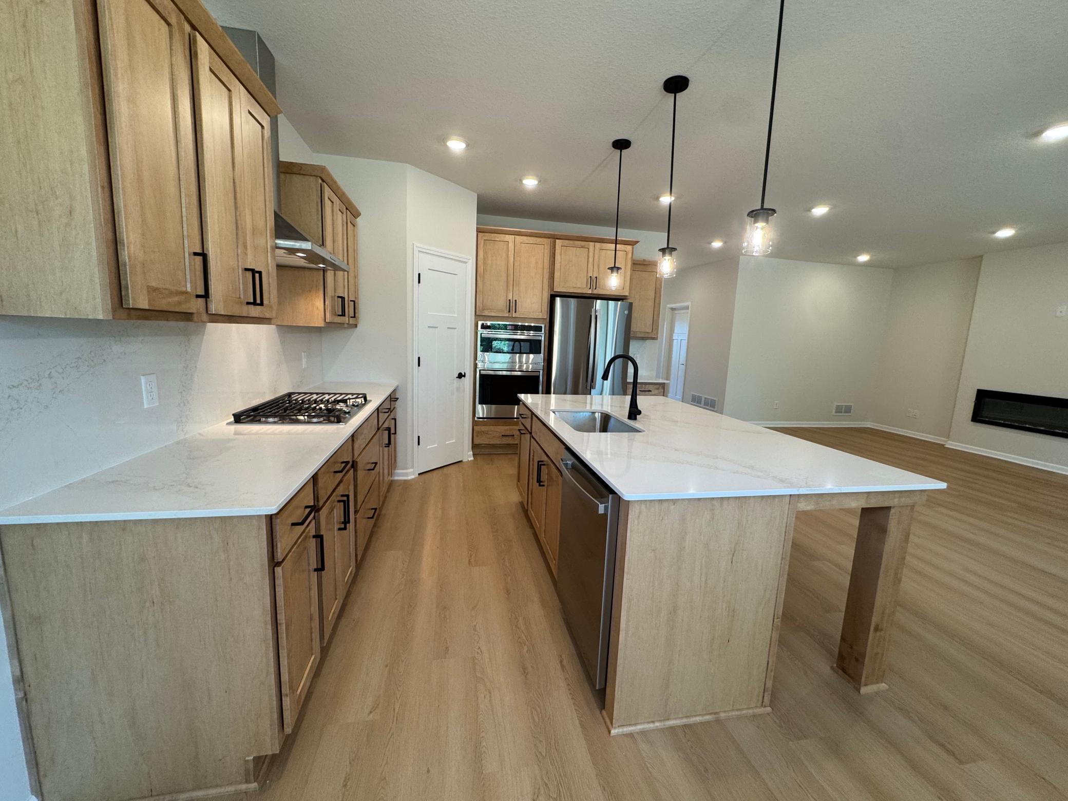 3rd image of 8219 Haywood Dr, Circle Pines, MN 55014 | MLS# 7095642