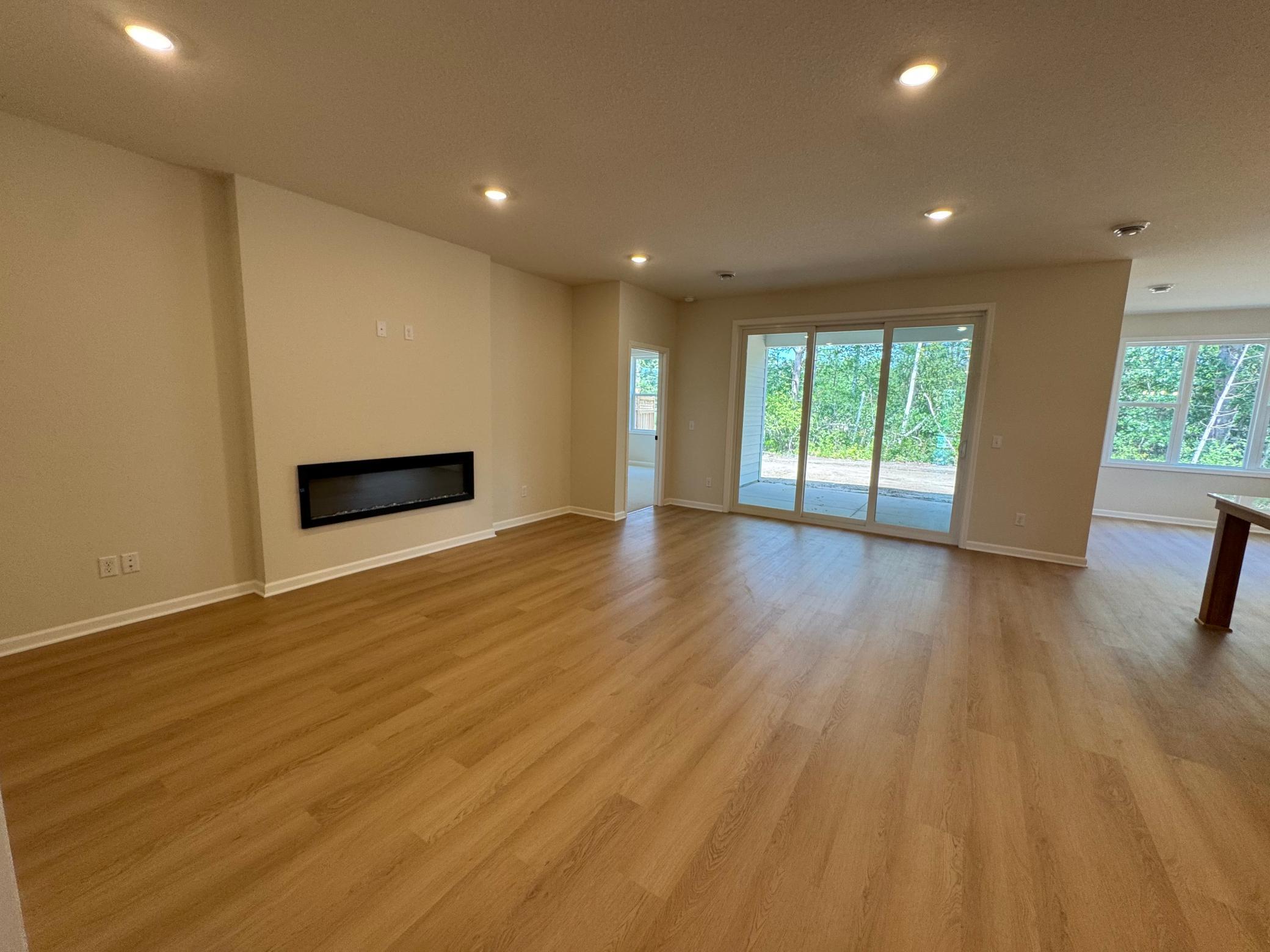 4th image of 8219 Haywood Dr, Circle Pines, MN 55014 | MLS# 7095642
