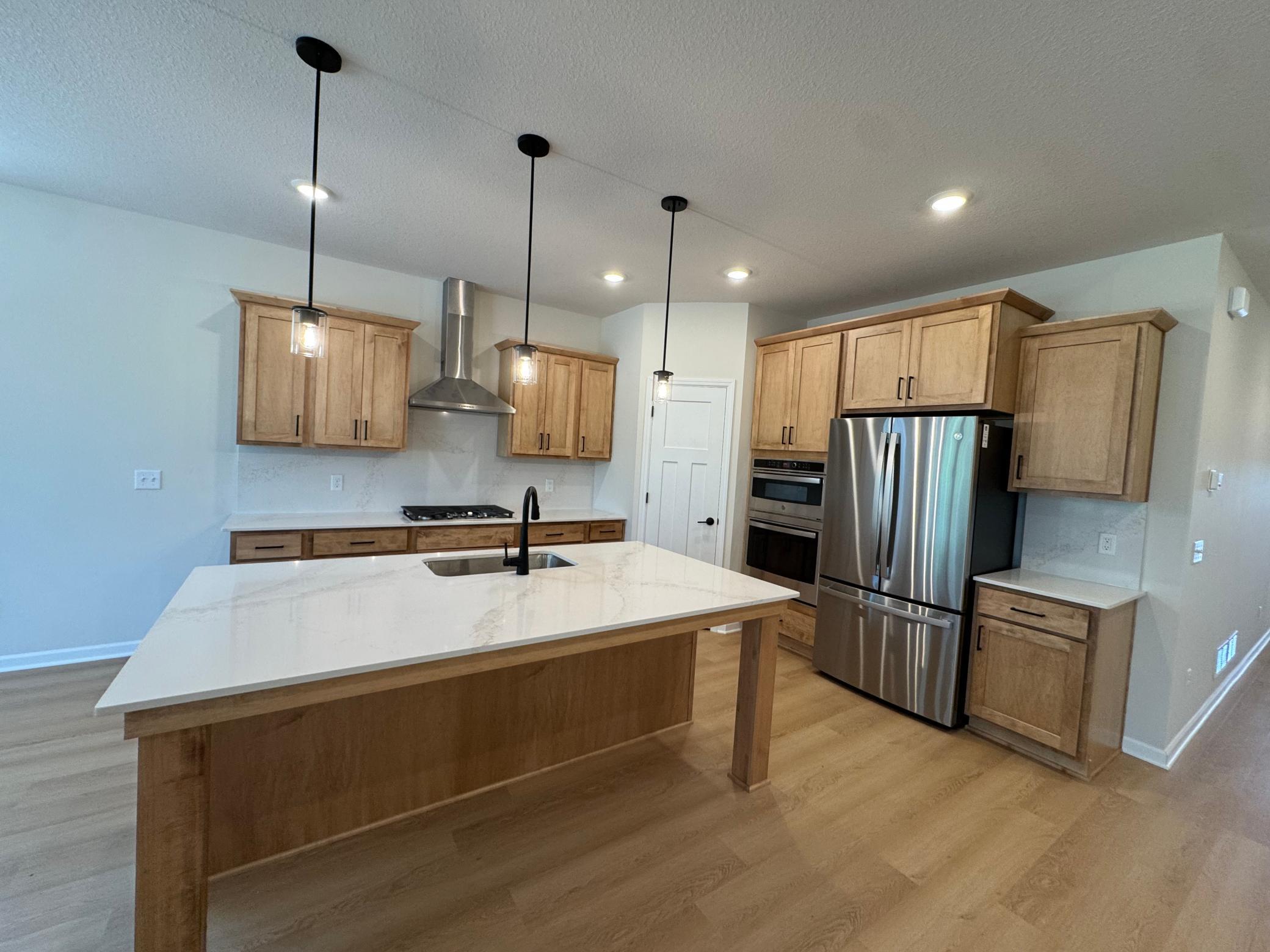 2nd image of 8219 Haywood Dr, Circle Pines, MN 55014 | MLS# 7095642