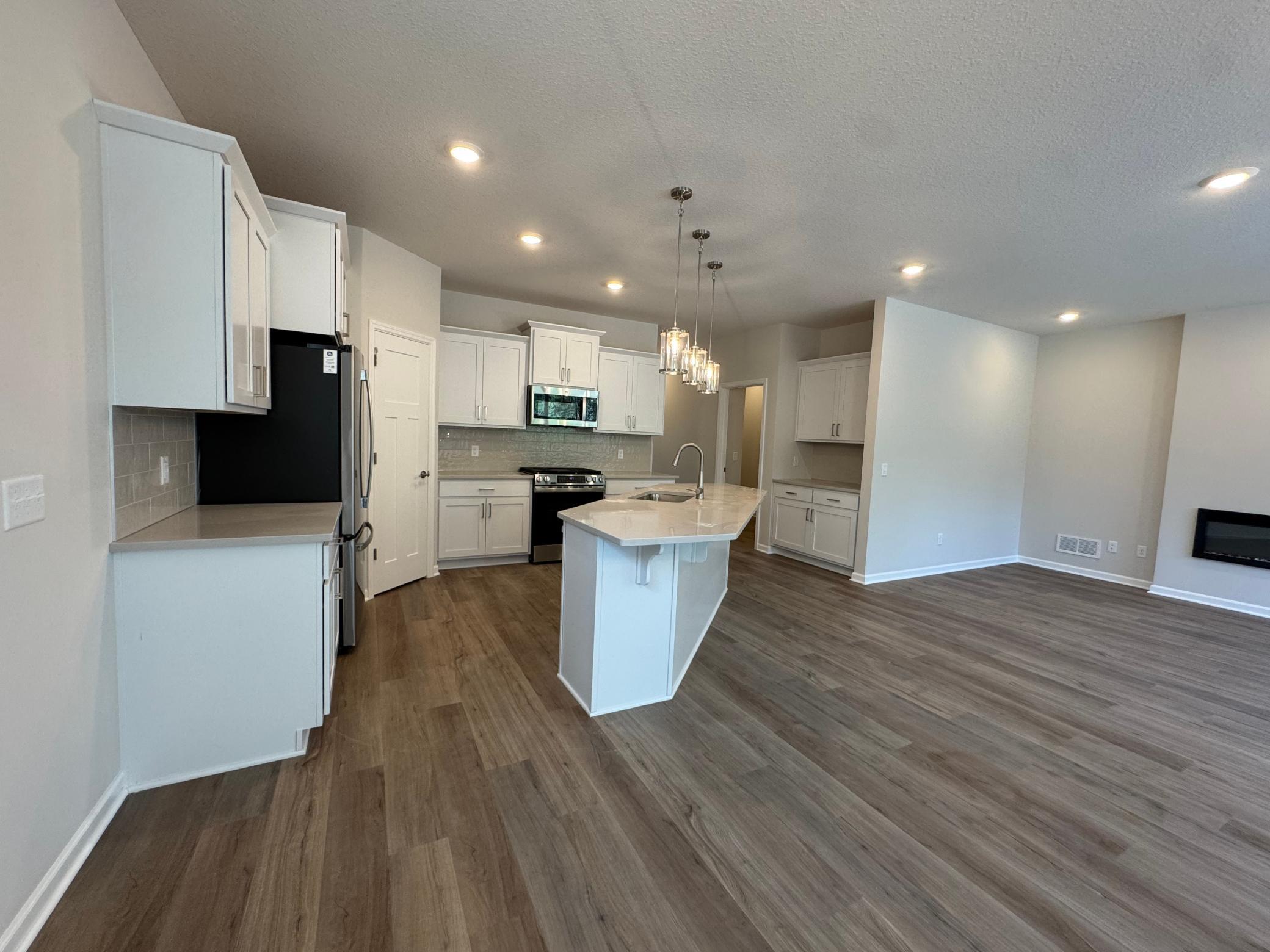 2nd image of 8223 Haywood Dr, Circle Pines, MN 55014 | MLS# 7095652