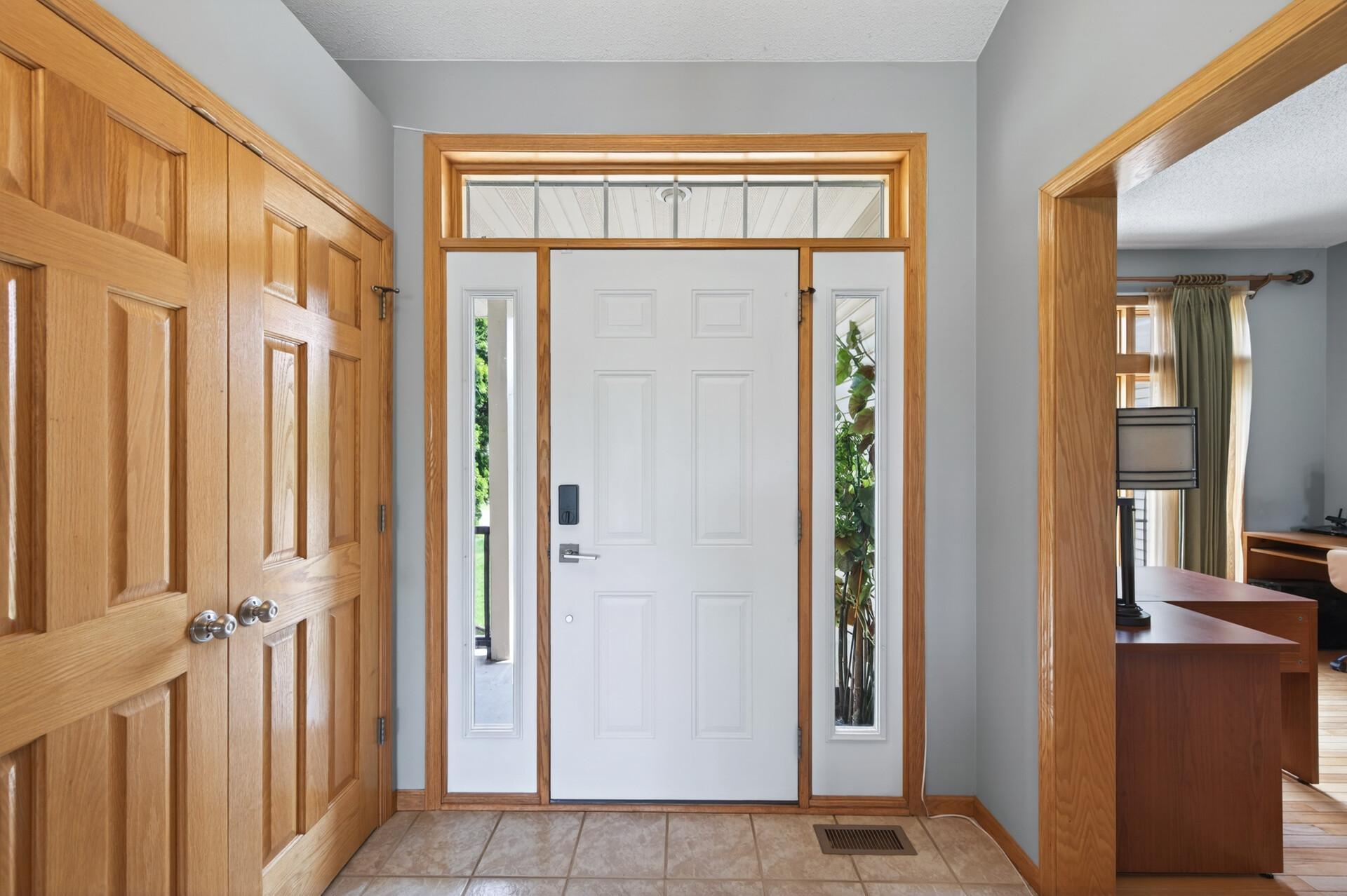 2nd image of 1511 Oakview Ct, Hugo, MN 55038 | MLS# 7095758