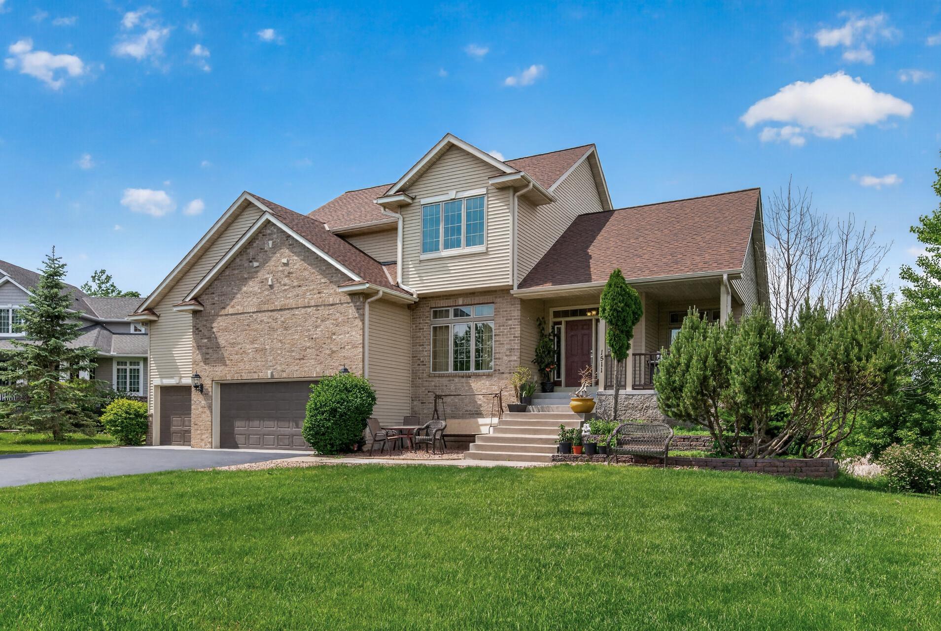 1st image of 1511 Oakview Ct, Hugo, MN 55038 | MLS# 7095758