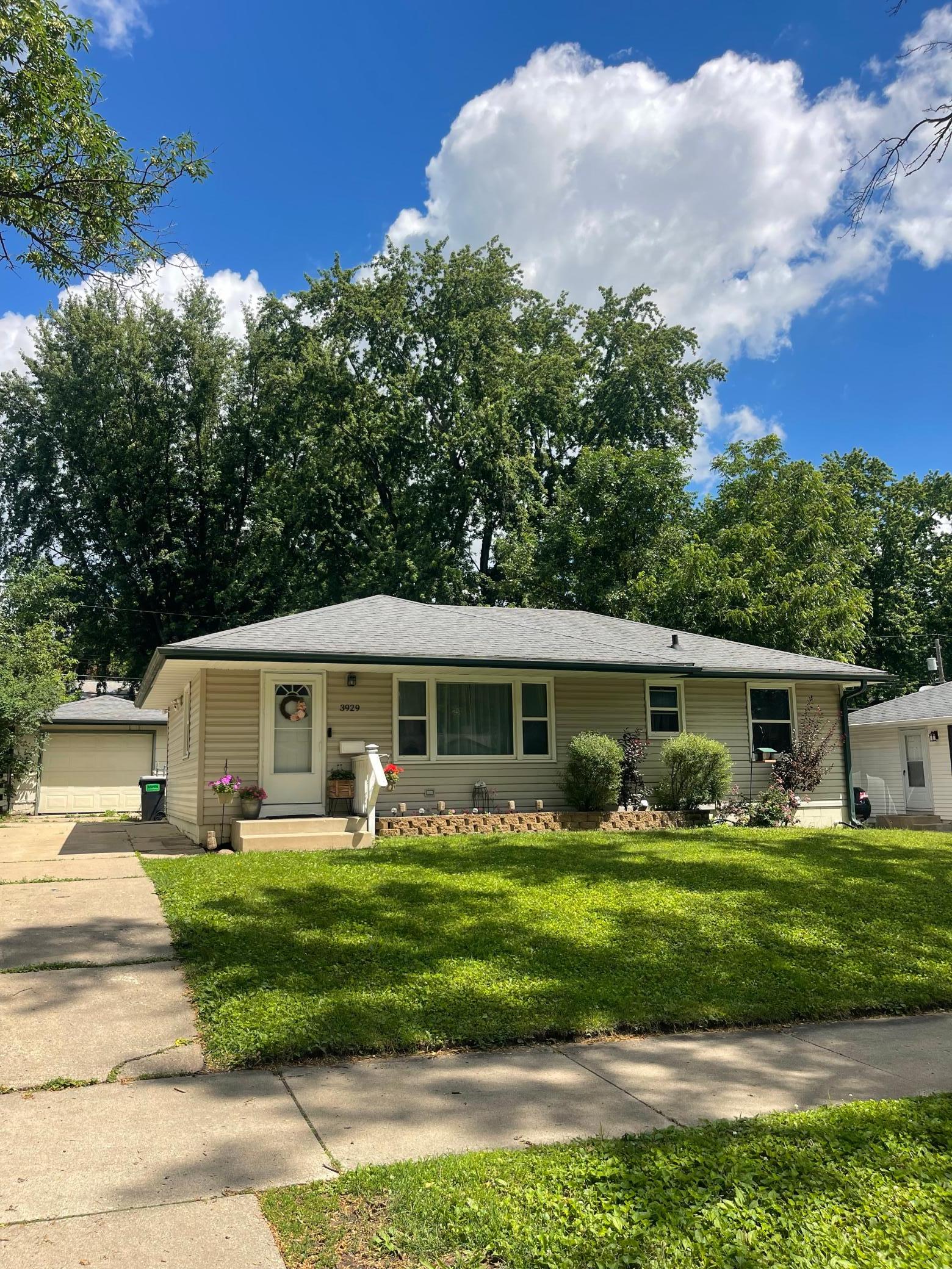 2nd image of 3929 5th St Nw, Rochester, MN 55901 | MLS# 7095844