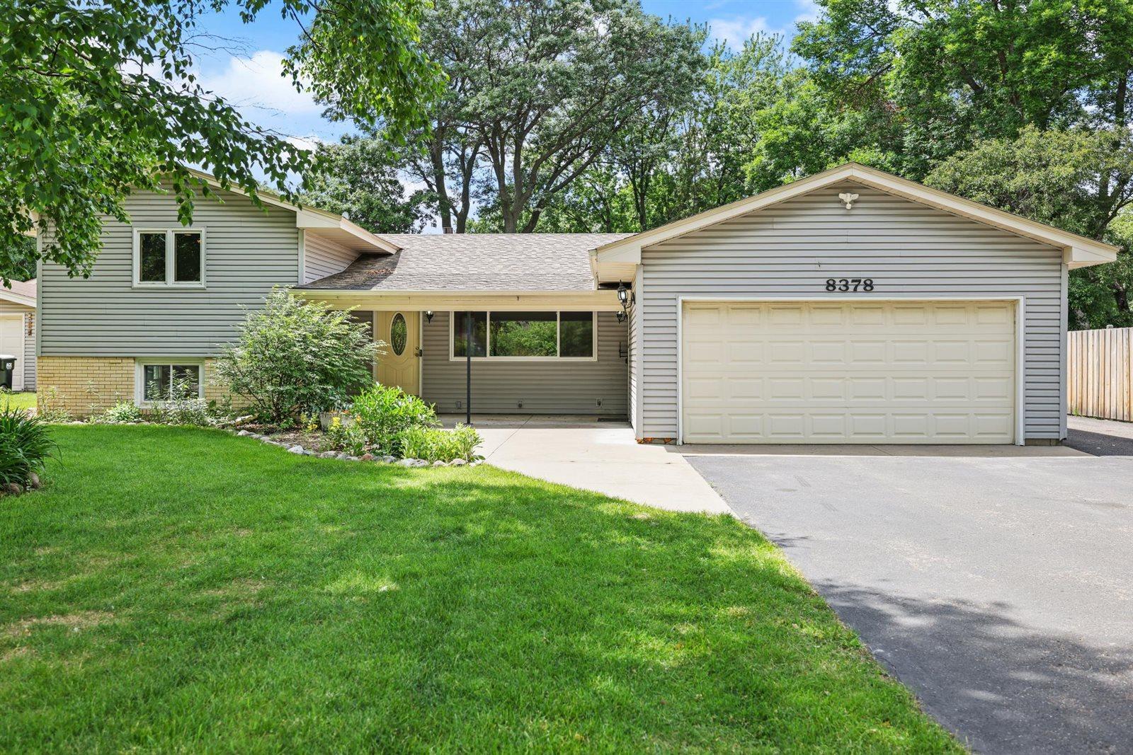 Homes for sale in Mounds View, MN | 8378 Groveland Rd, Mounds View, MN 55112 | MLS# 7095908
