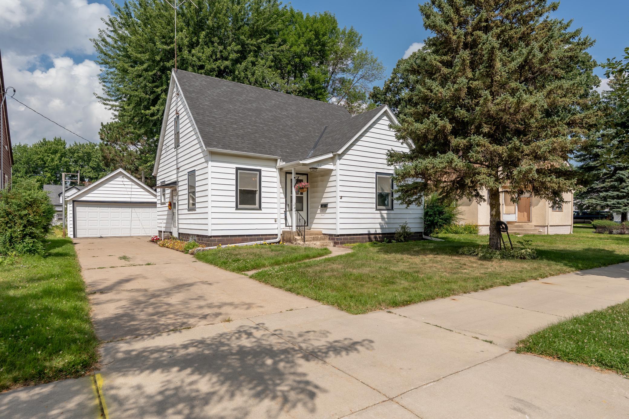 1st image of 102 5th St Ne, Montgomery, MN 56069 | MLS# 7096018