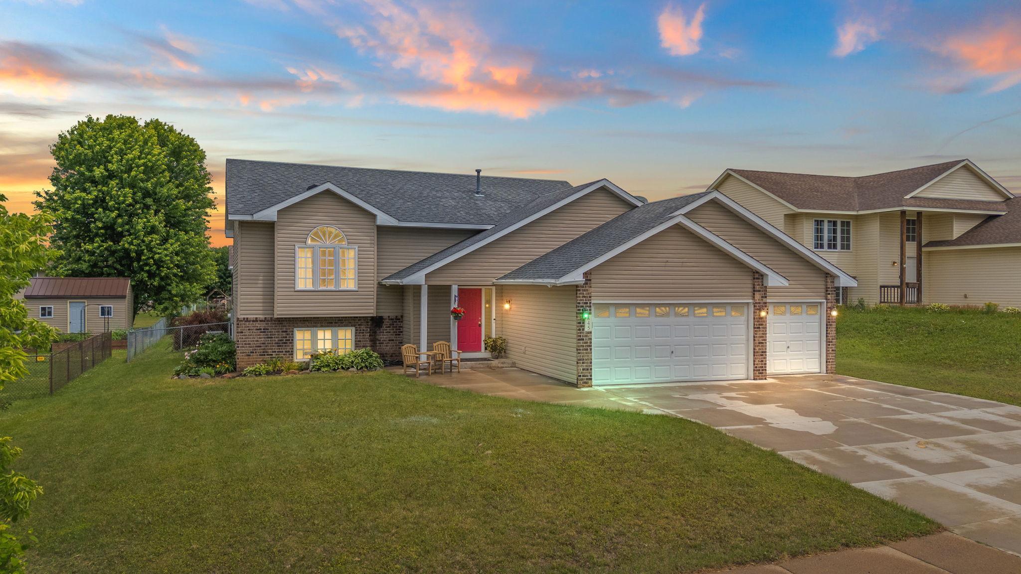 1st image of 845 Plum Tree Ln, Somerset, WI 54025 | MLS# 7096019