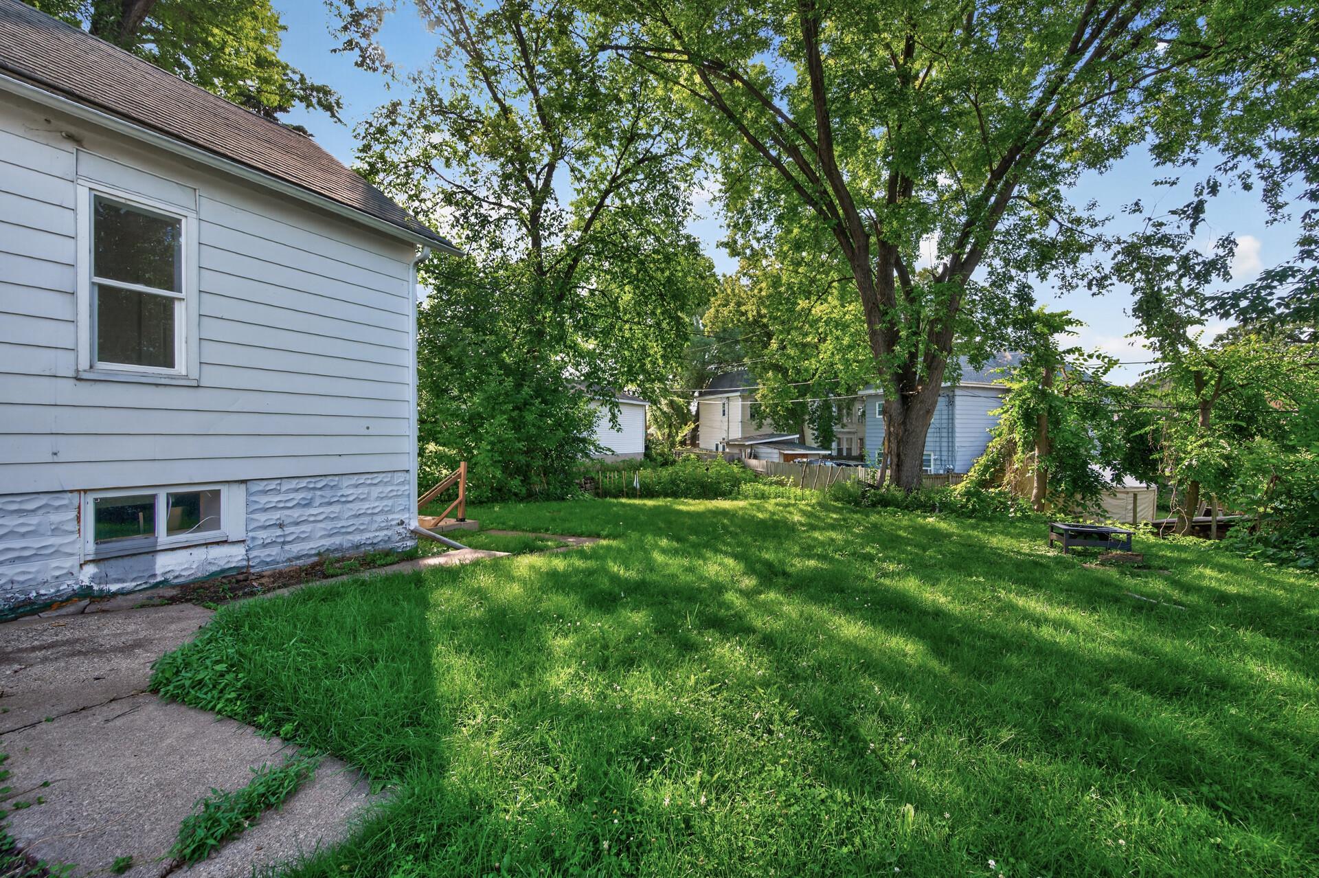 45th image of 736 Plum St, Saint Paul, MN 55106 | MLS# 7096033