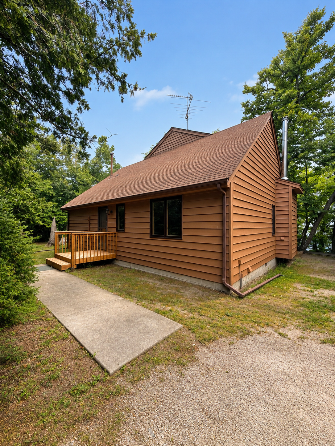3rd image of 50573 Evergreenpoint Rd, Bigfork, MN 56628 | MLS# 7096048