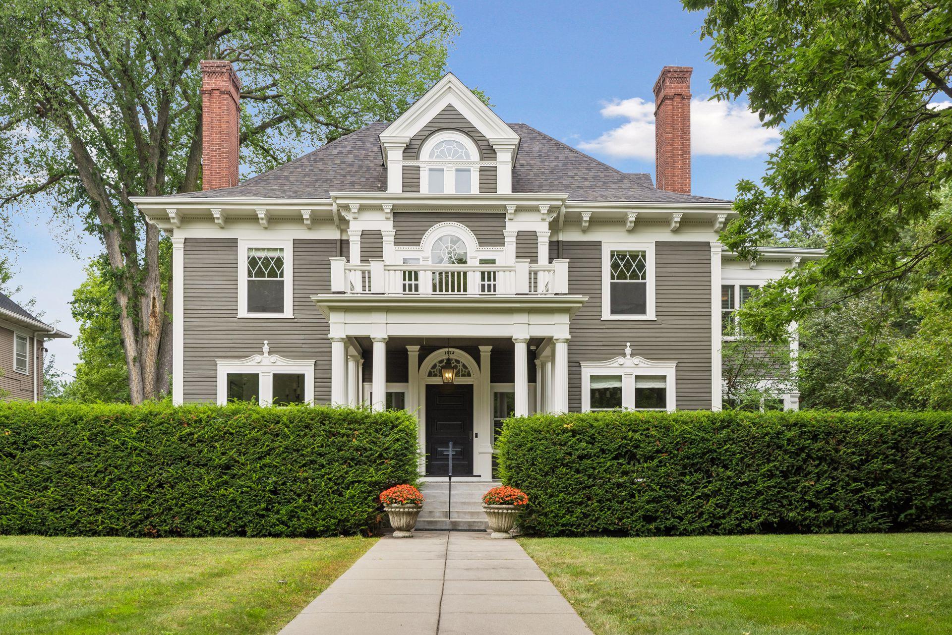 1st image of 1373 Summit Ave, Saint Paul, MN 55105 | MLS# 7096132