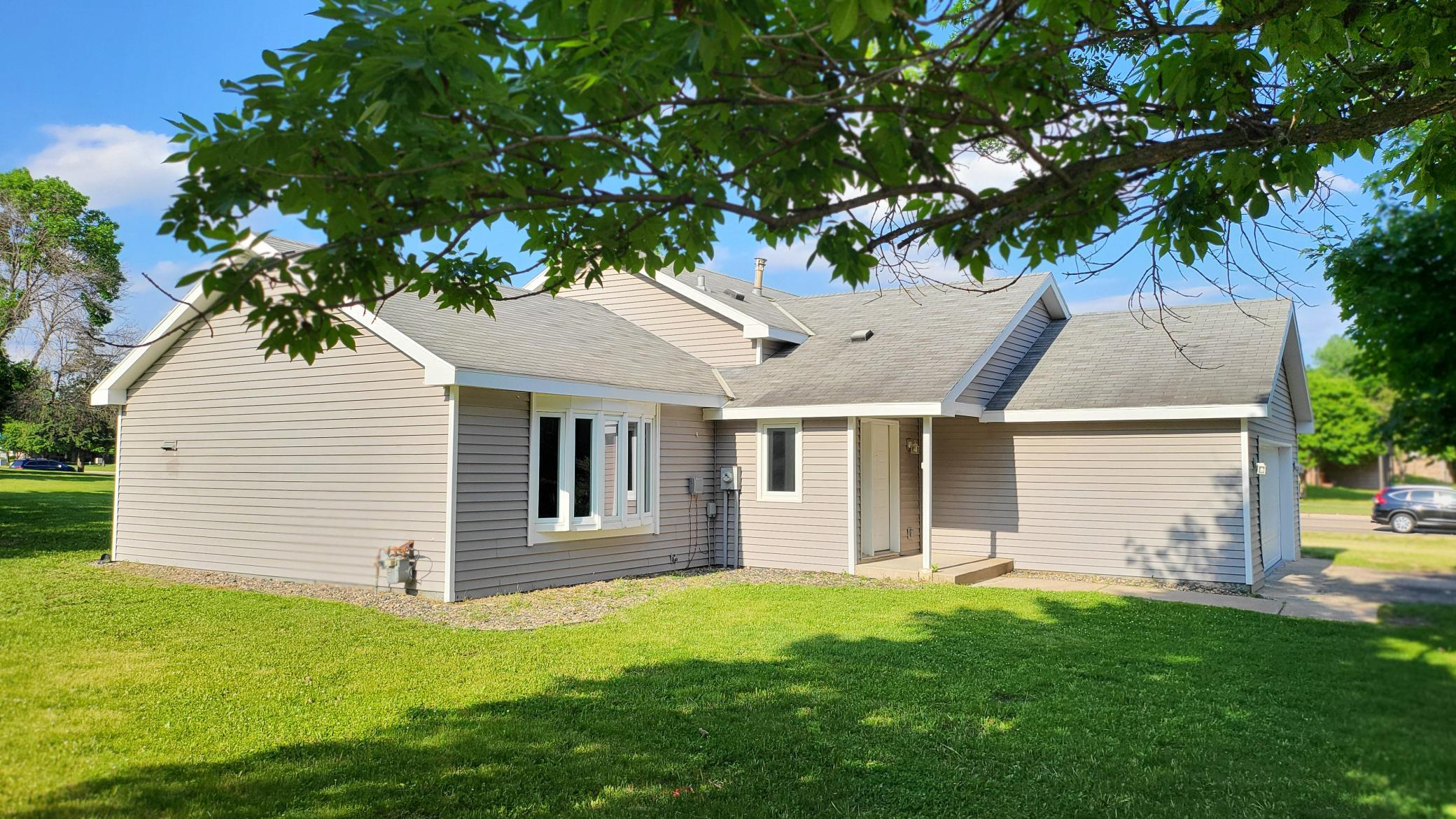 Photo 21 of Single family home for sale at 524 Wood Way, Burnsville, MN 55337 | MLS# 7096170 | Listing updated on 2026-09-02