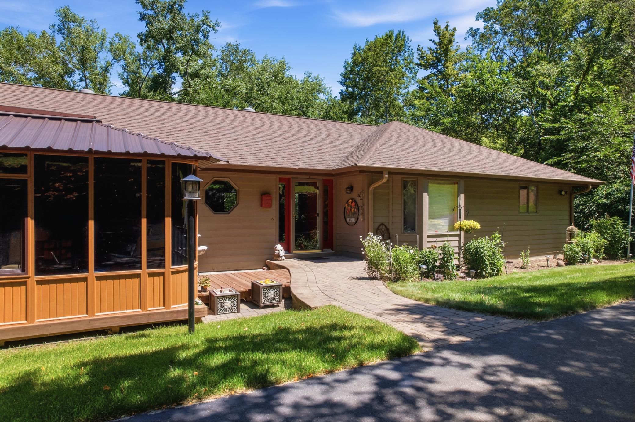 4th image of 47060 Queens Cove Cir, La Crescent, MN 55947 | MLS# 7096217