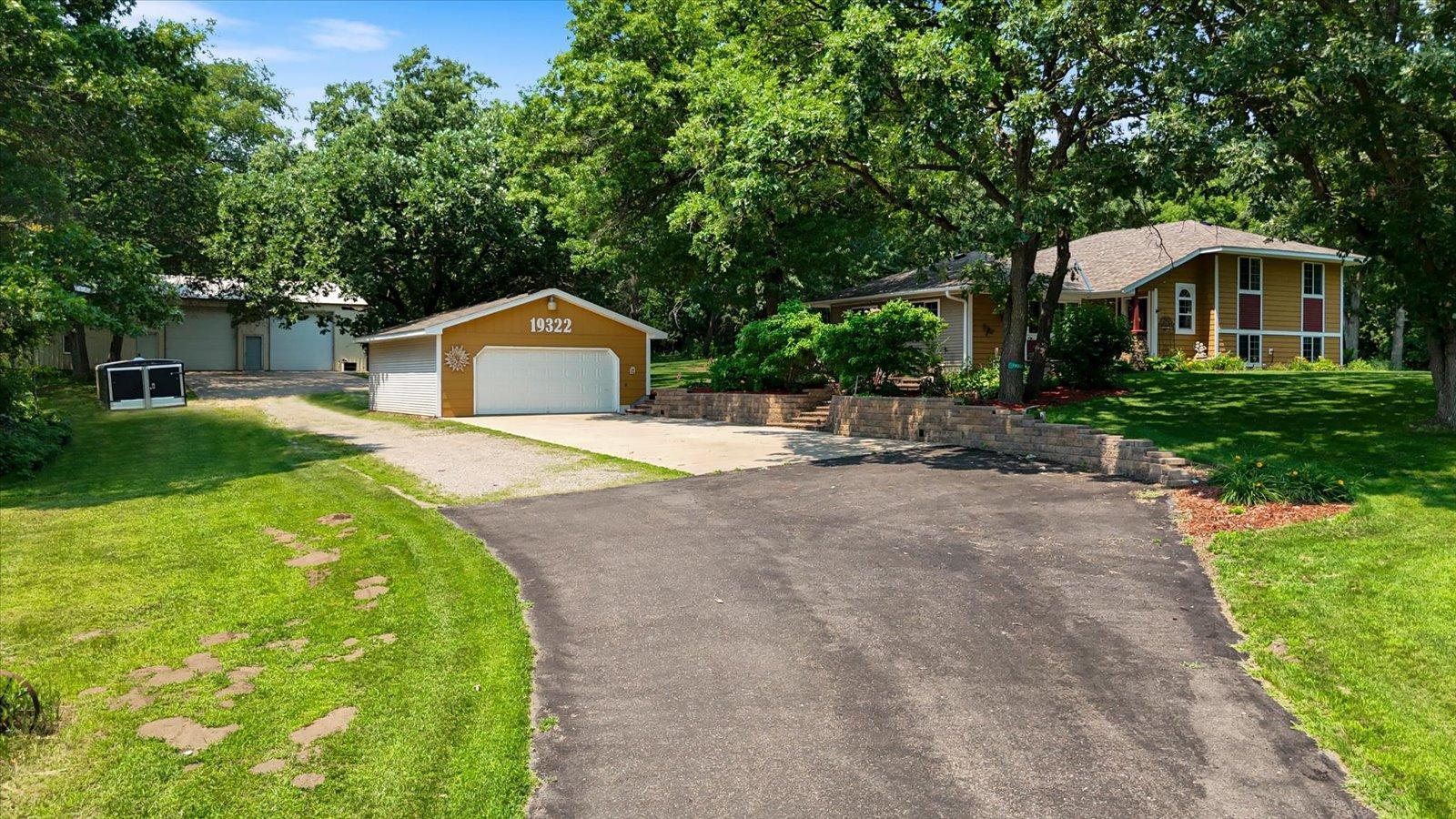 4th image of 19322 Linnet St Nw, Cedar, MN 55011 | MLS# 7096301