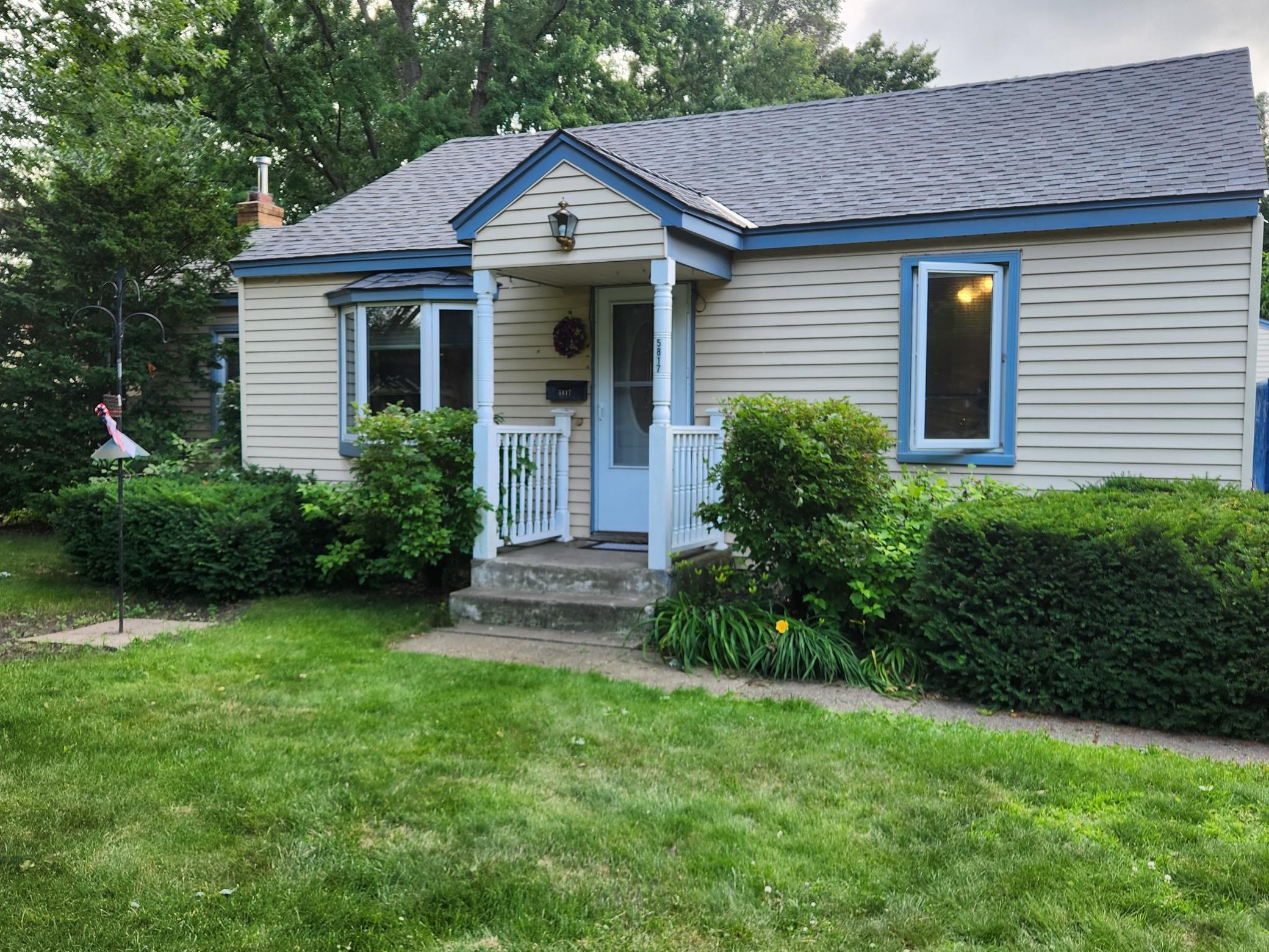 1st image of 5817 Perry Ave N, Crystal, MN 55429 | MLS# 7096368