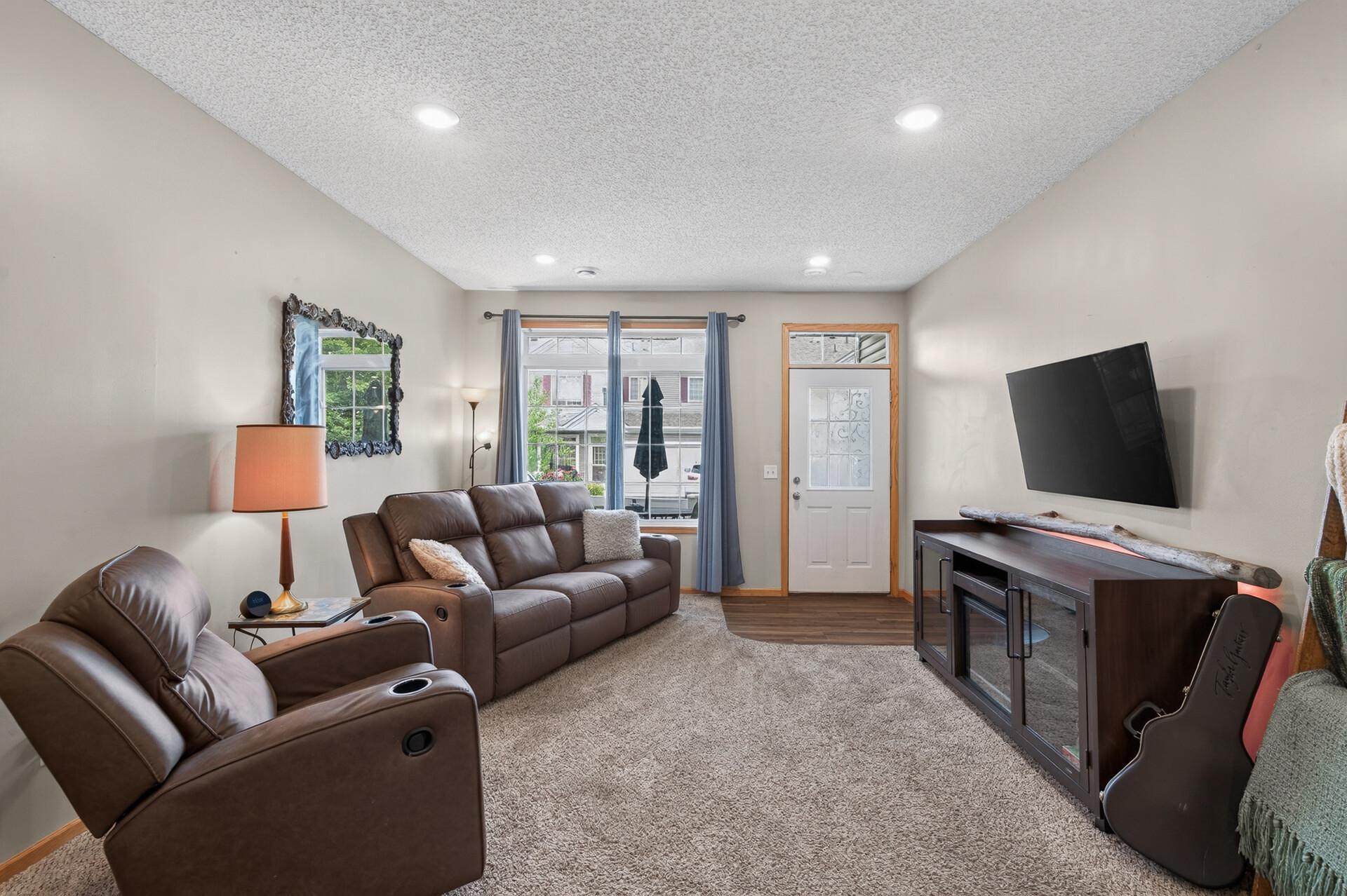 2nd image of 48 River Woods Dr W, Saint Paul Park, MN 55071 | MLS# 7096396