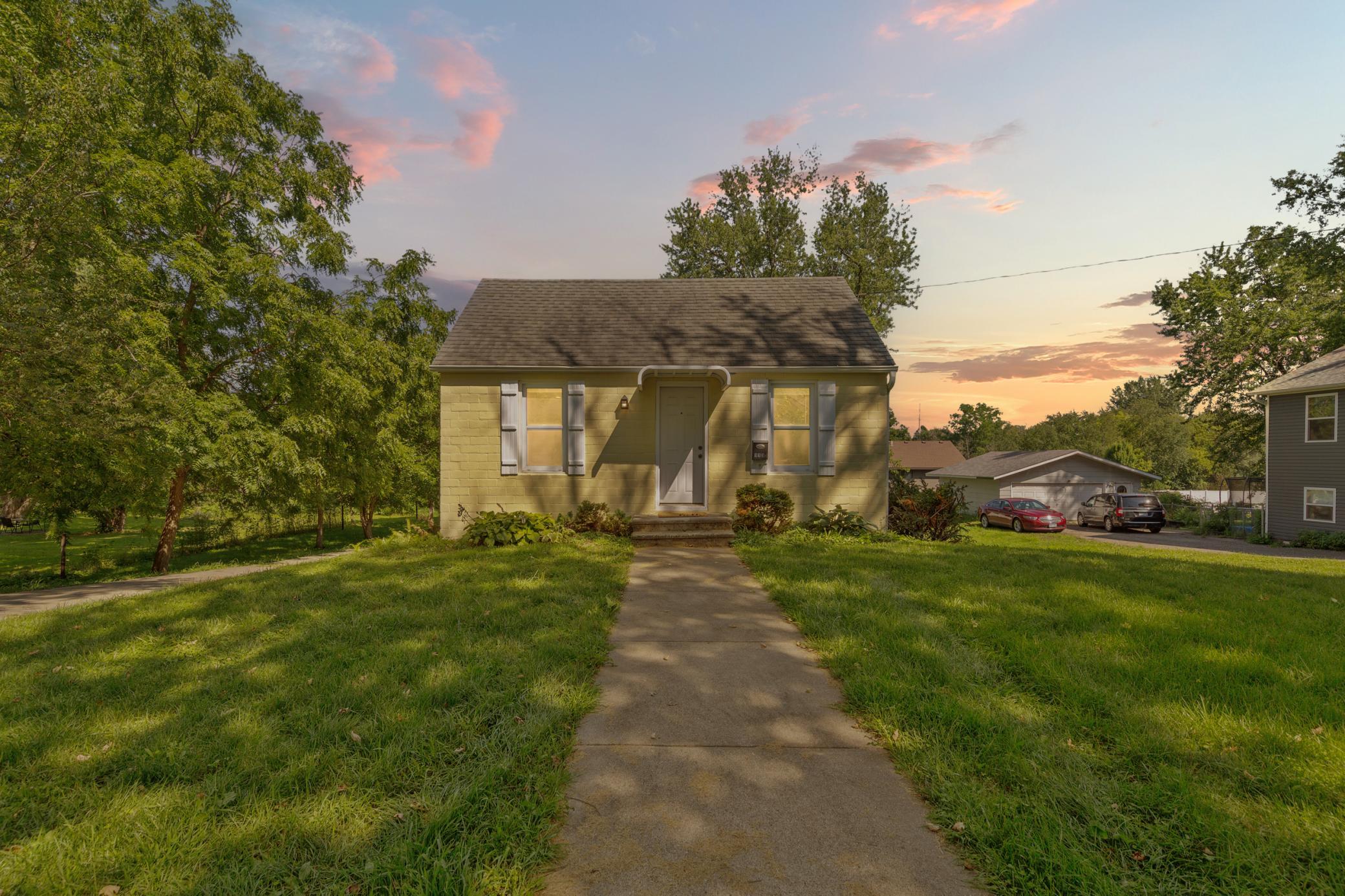 3rd image of 1135 5Th Ave Sw, Faribault, MN 55021 | MLS# 7096504