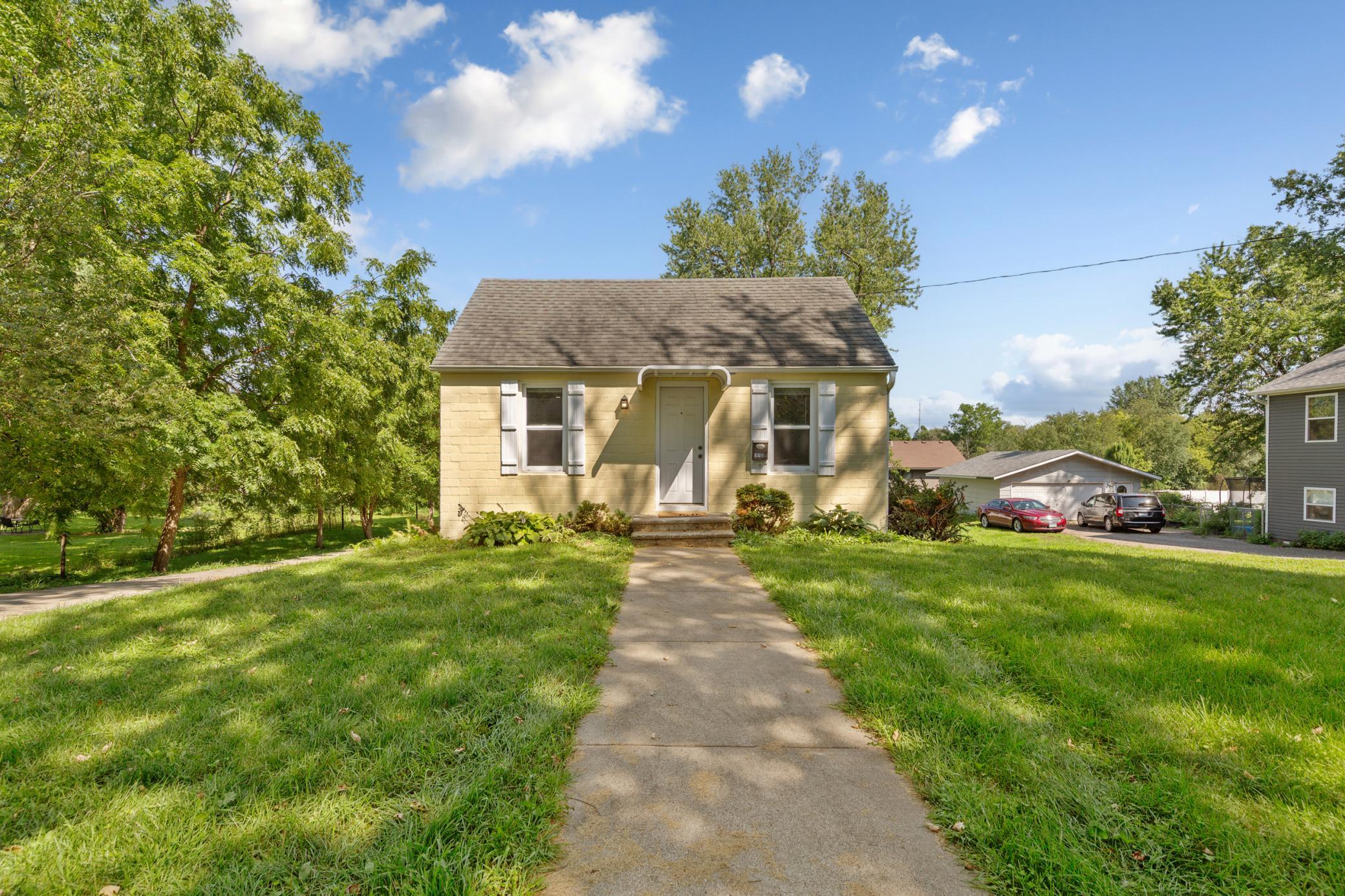 2nd image of 1135 5th Ave Sw, Faribault, MN 55021 | MLS# 7096504