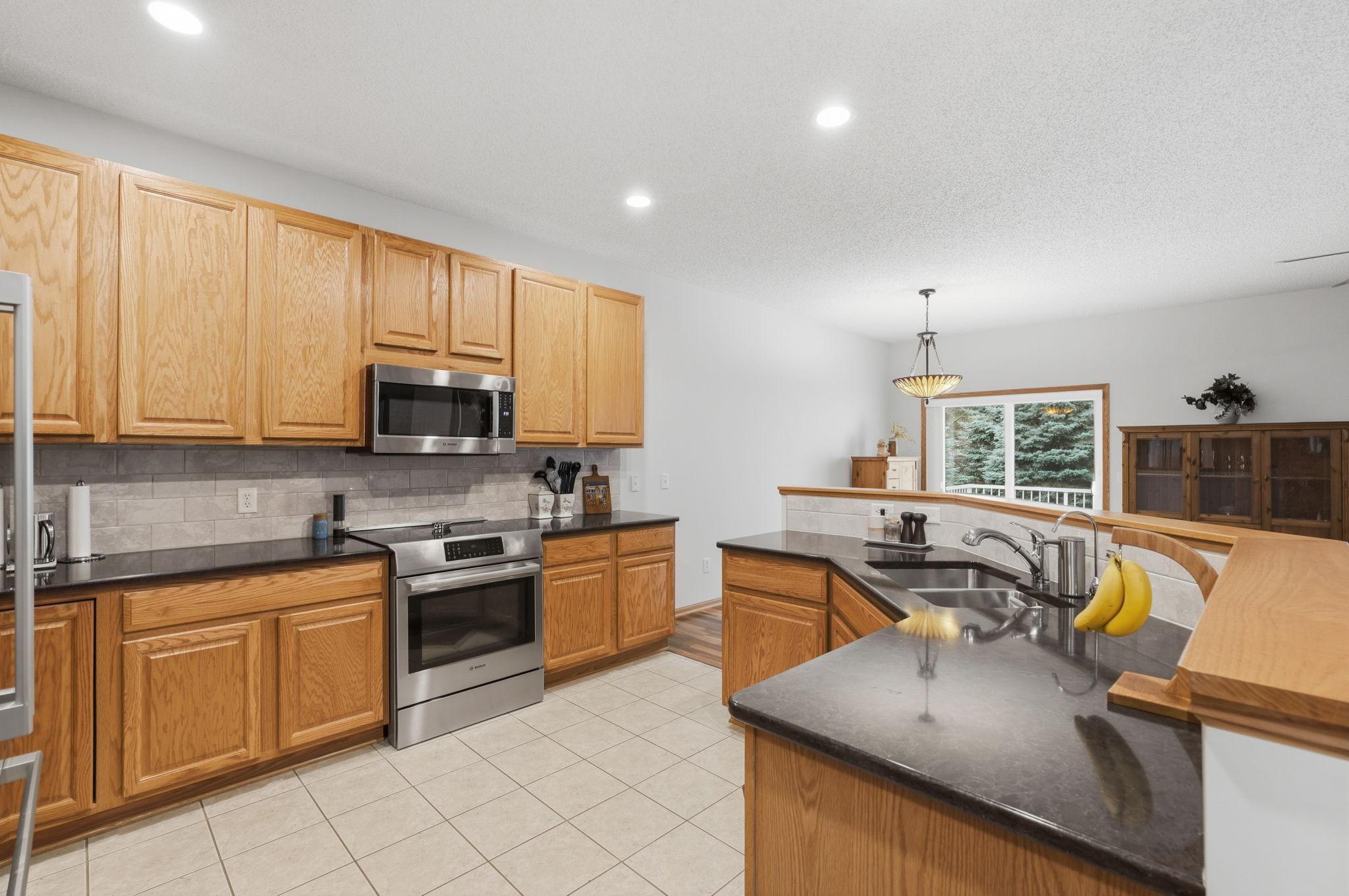 5th image of 10812 Thone Cir, Saint Paul, MN 55129 | MLS# 7096519
