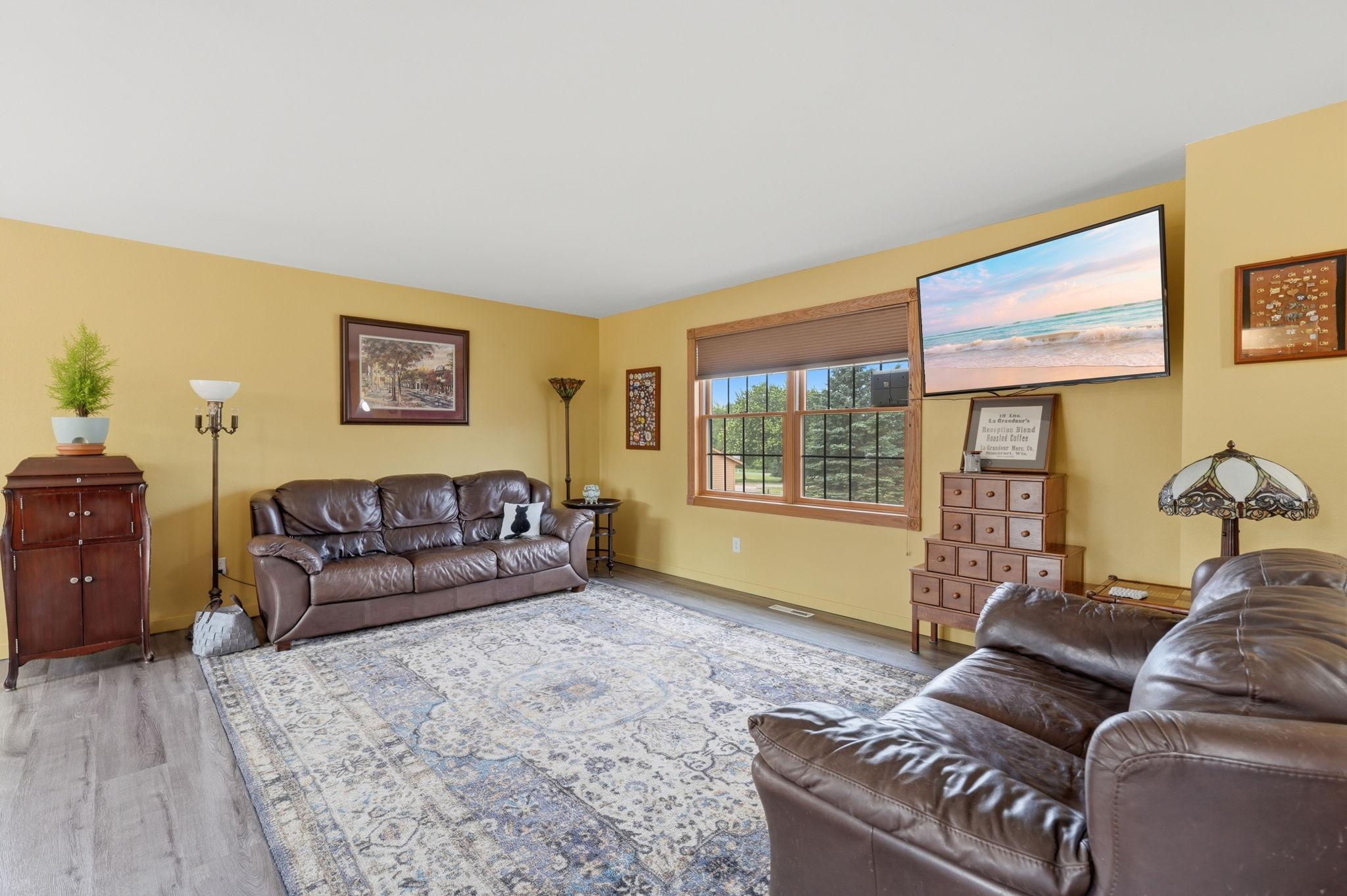 4th image of 483 Prairie Ln, Hudson, WI 54016 | MLS# 7096614