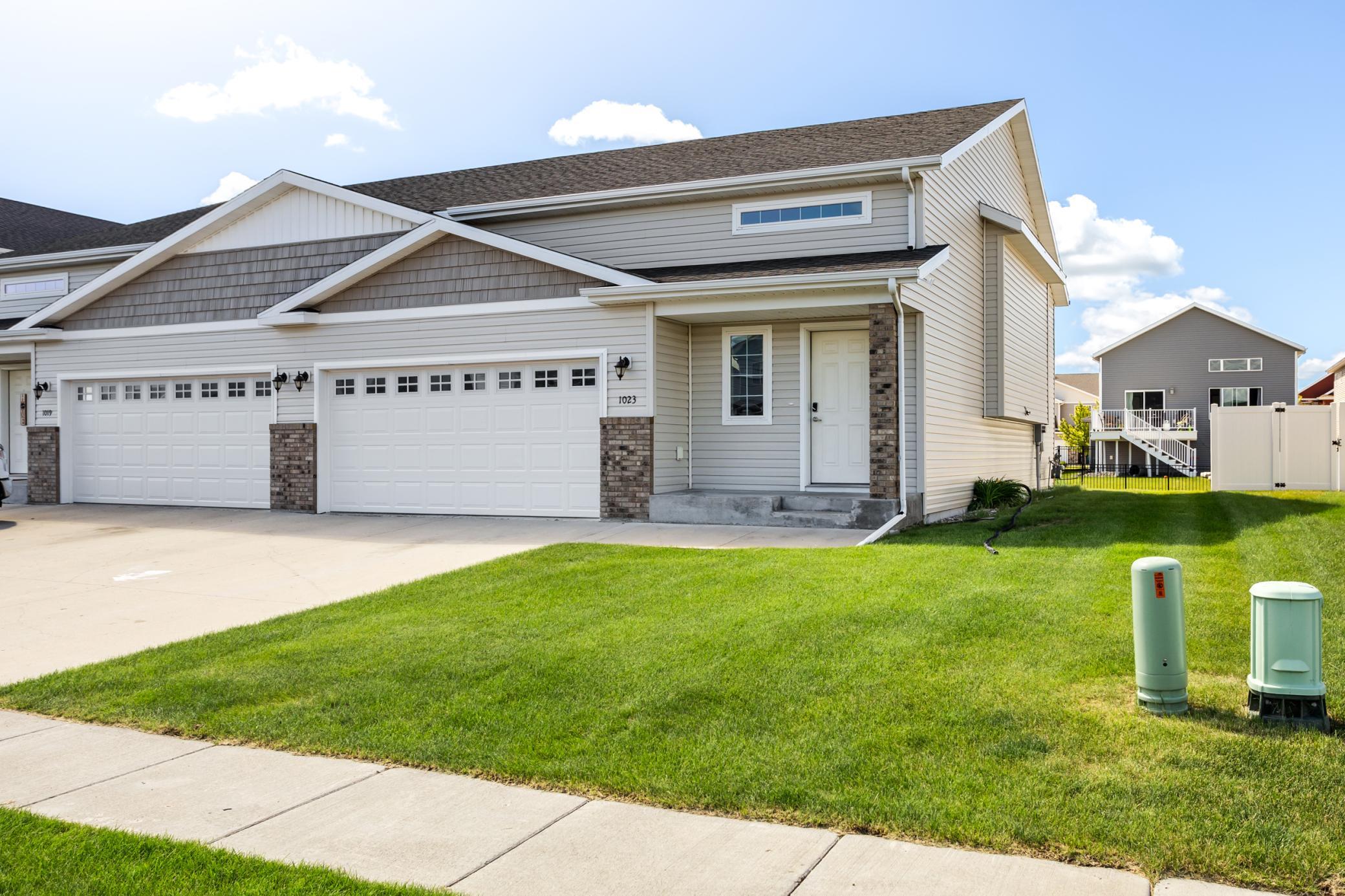 2nd image of 1023 29th Ave W, West Fargo, ND 58078 | MLS# 7096881