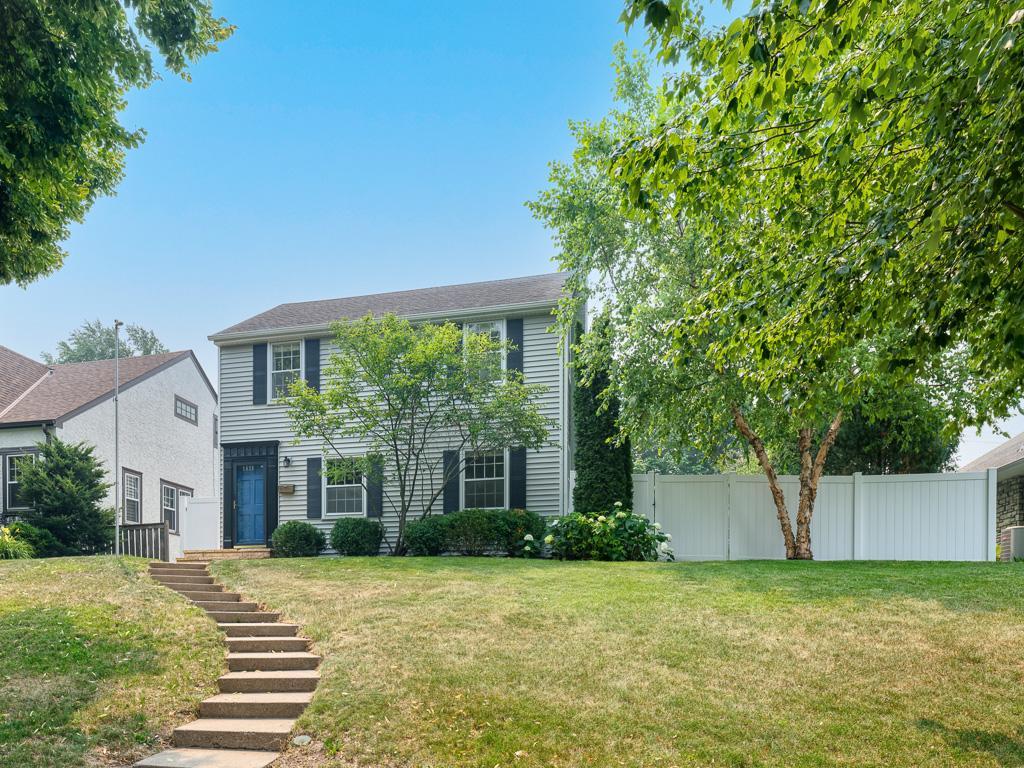 2nd image of 1626 Pinehurst Ave, Saint Paul, MN 55116 | MLS# 7096968