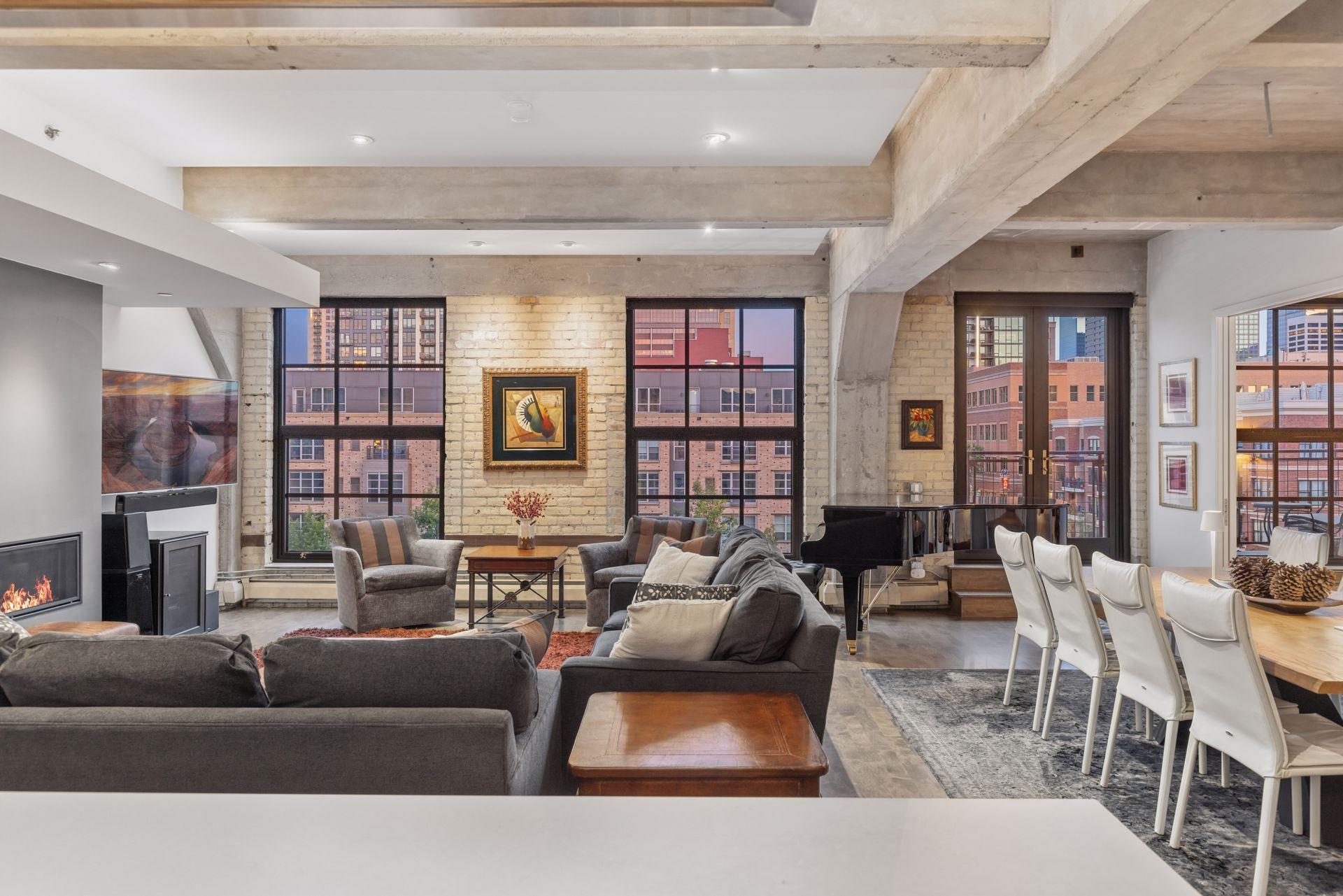 2nd image of 117 Portland Ave #605, Minneapolis, MN 55401 | MLS# 7097067