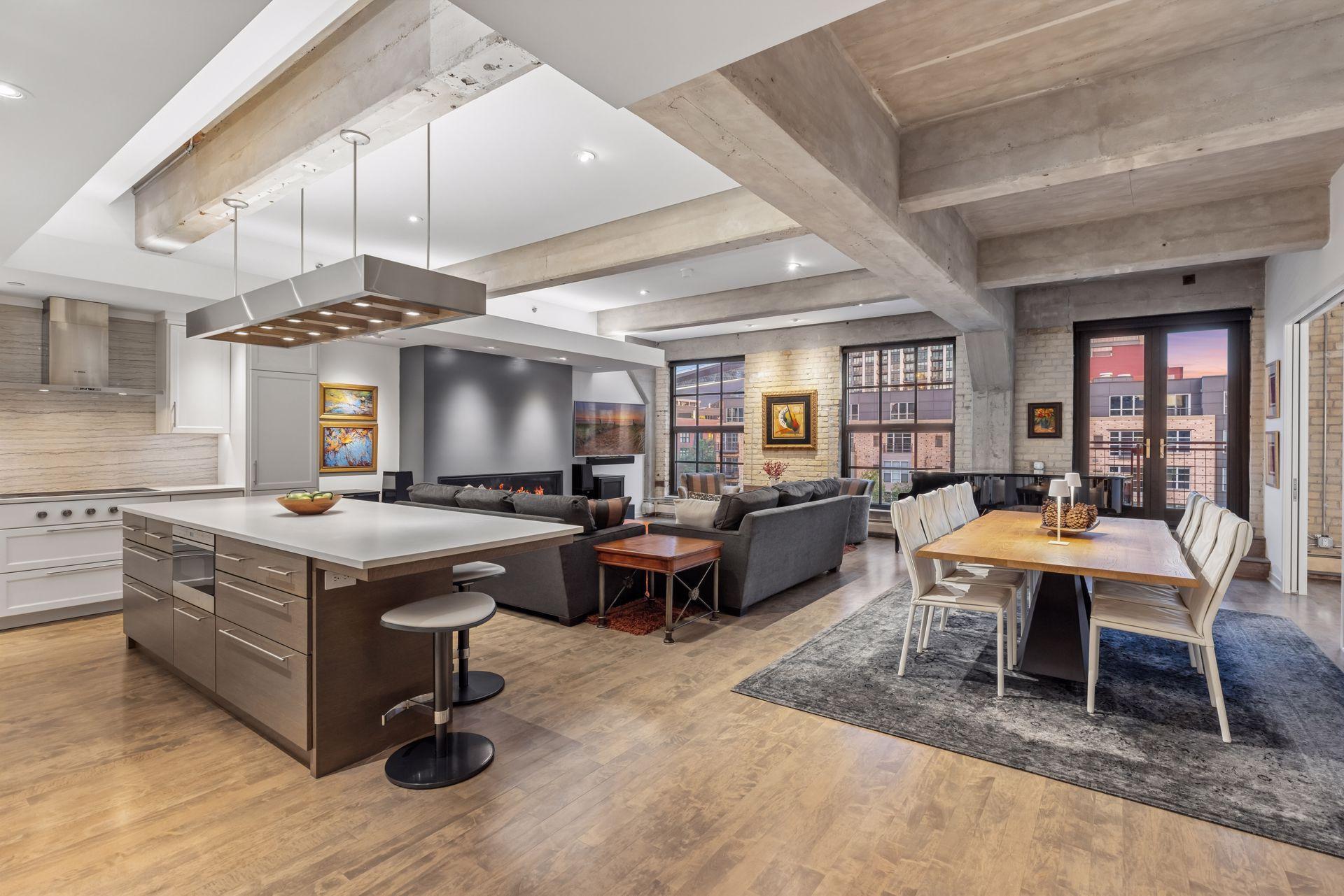 1st image of 117 Portland Ave #605, Minneapolis, MN 55401 | MLS# 7097067