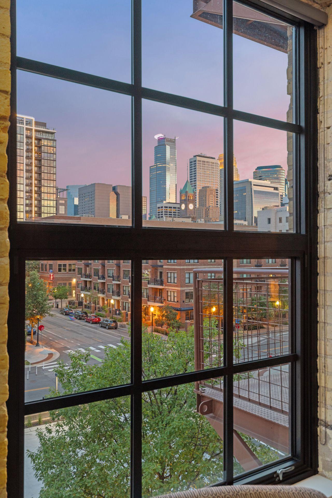 5th image of 117 Portland Ave #605, Minneapolis, MN 55401 | MLS# 7097067