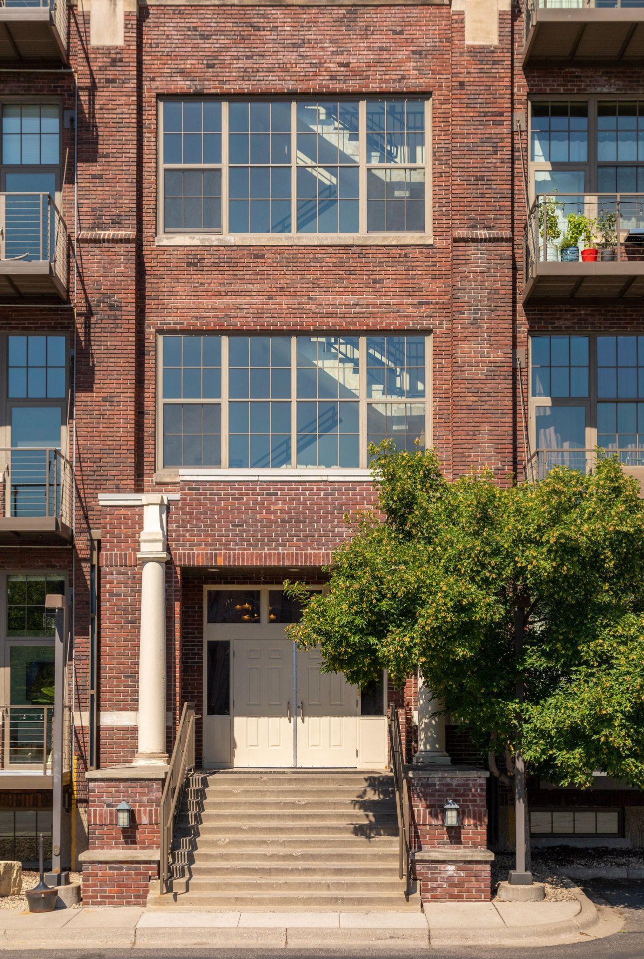 3rd image of 1901 E Hennepin Ave #305, Minneapolis, MN 55413 | MLS# 7097235