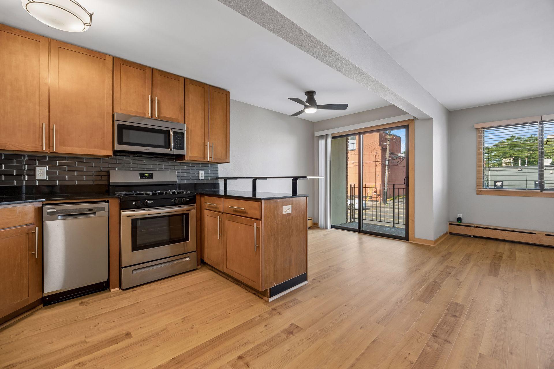 2nd image of 2532 1St Ave S #208, Minneapolis, MN 55404 | MLS# 7097358