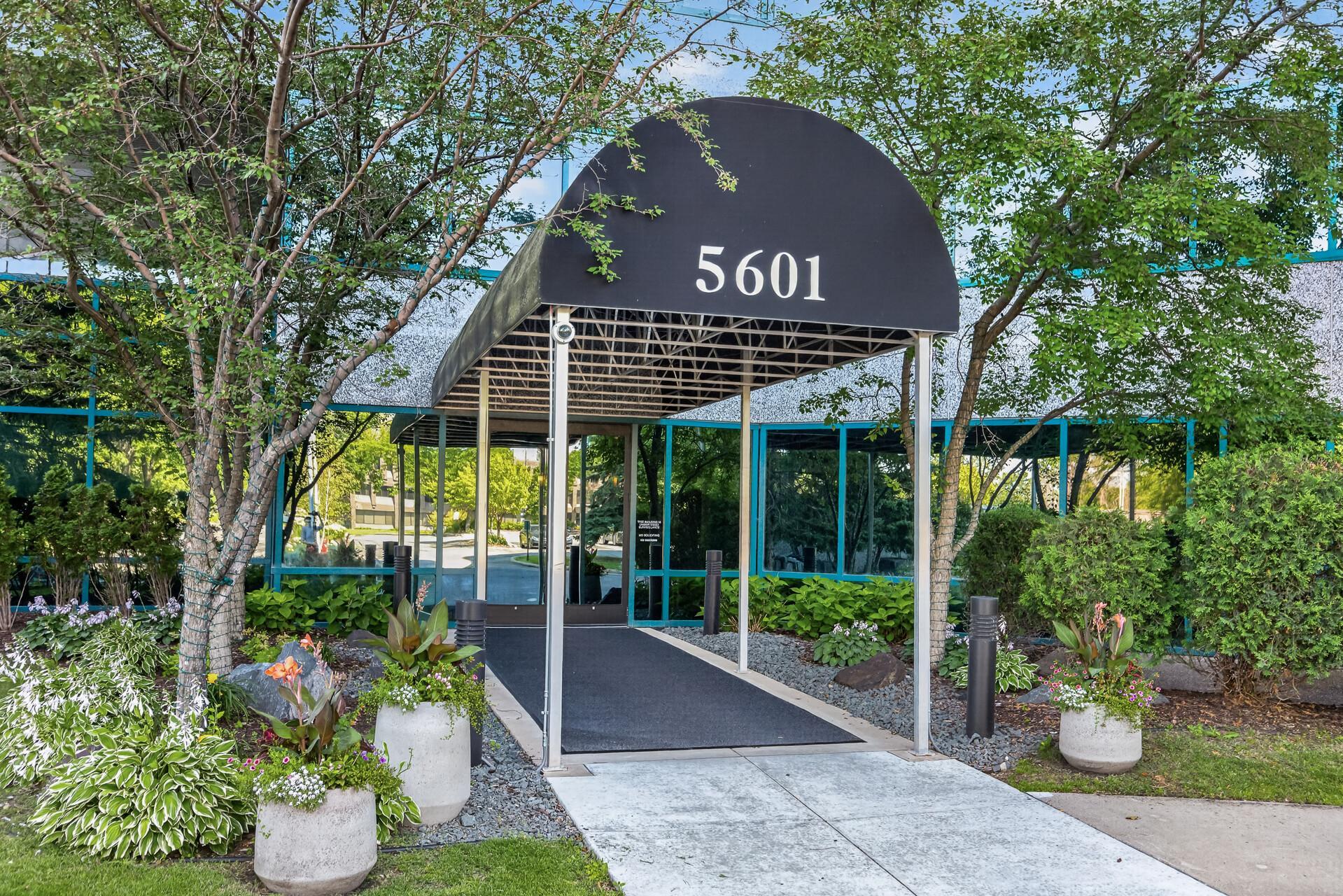 Homes for sale in Minnetonka, MN | 5601 Smetana Dr #101, Minnetonka, MN 55343 | MLS# 7097581