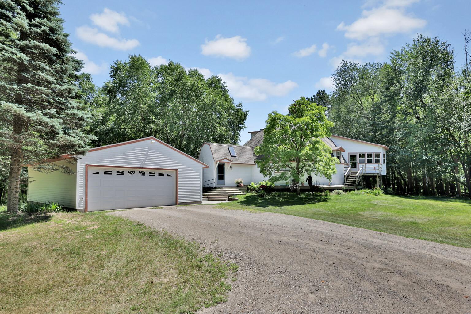 2nd image of 22513 Sunrise Rd Ne, Stacy, MN 55079 | MLS# 7097804