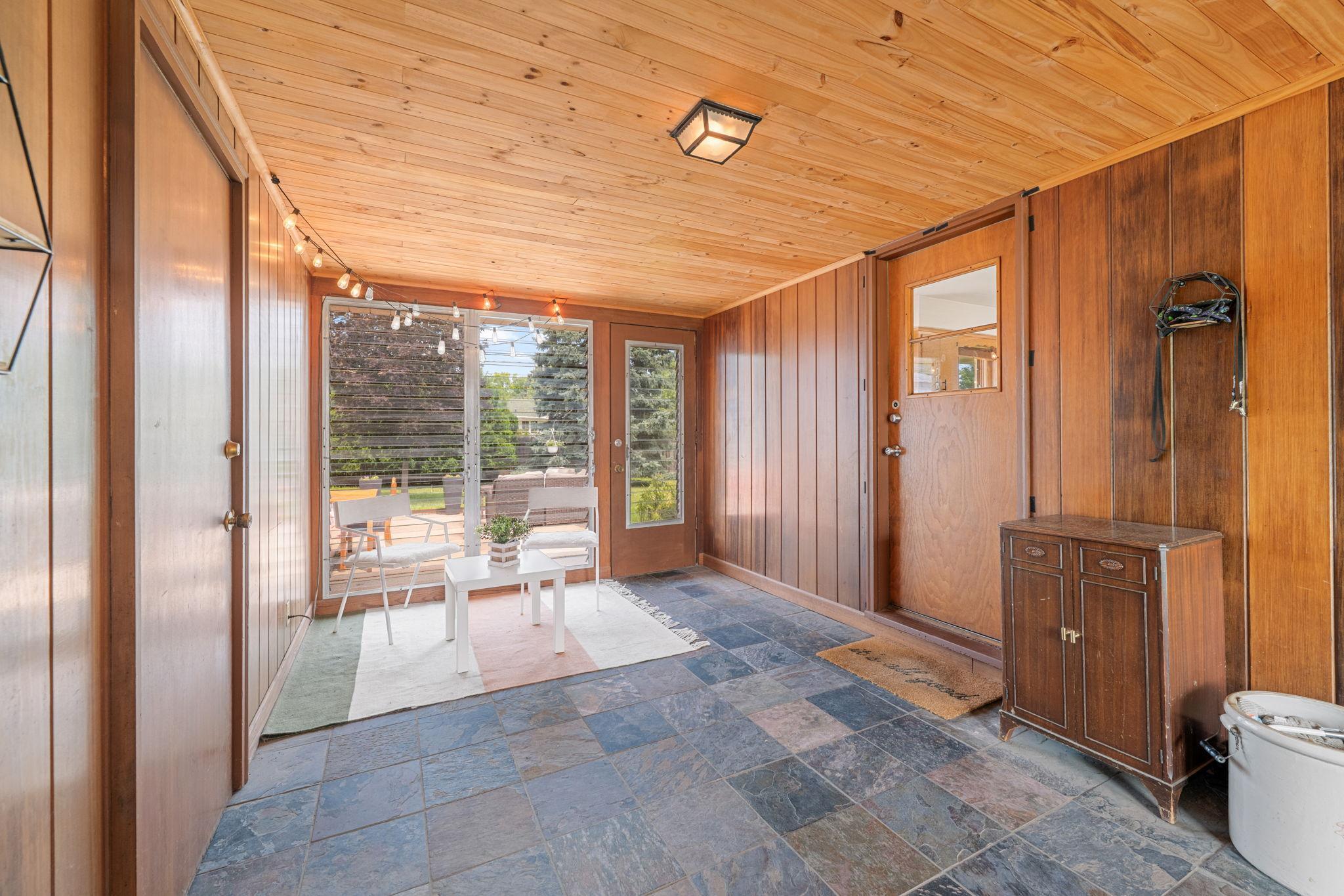 3rd image of 3217 36Th Ave Ne, Saint Anthony, MN 55418 | MLS# 7097836