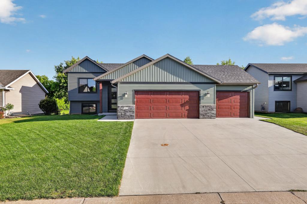 2nd image of 419 Skogen Dr, Kenyon, MN 55946 | MLS# 7097846