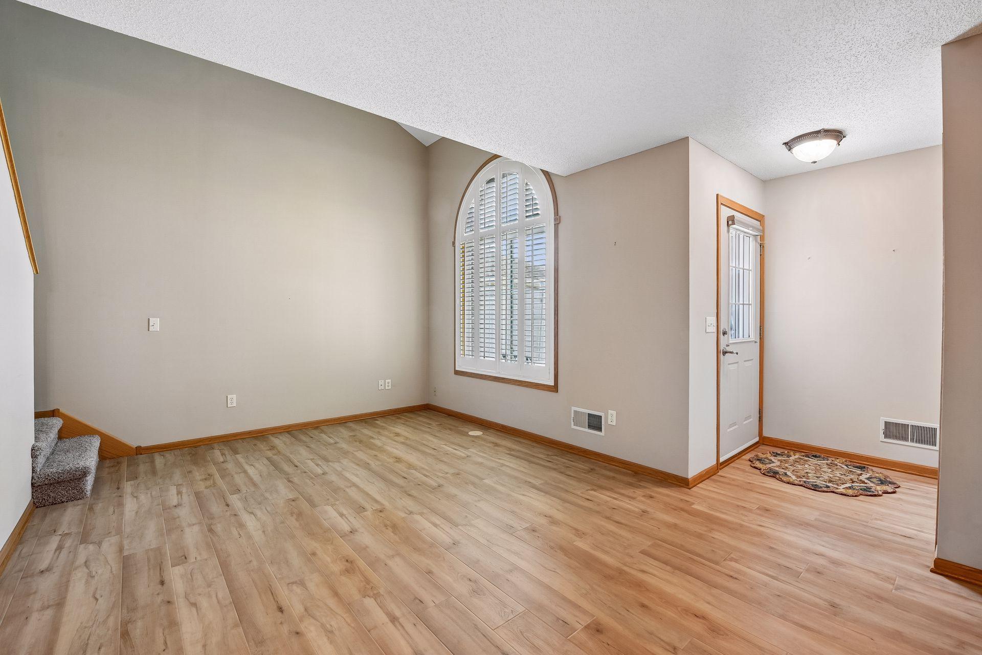 5th image of 1003 Heather Ln, Waconia, MN 55387 | MLS# 7097877