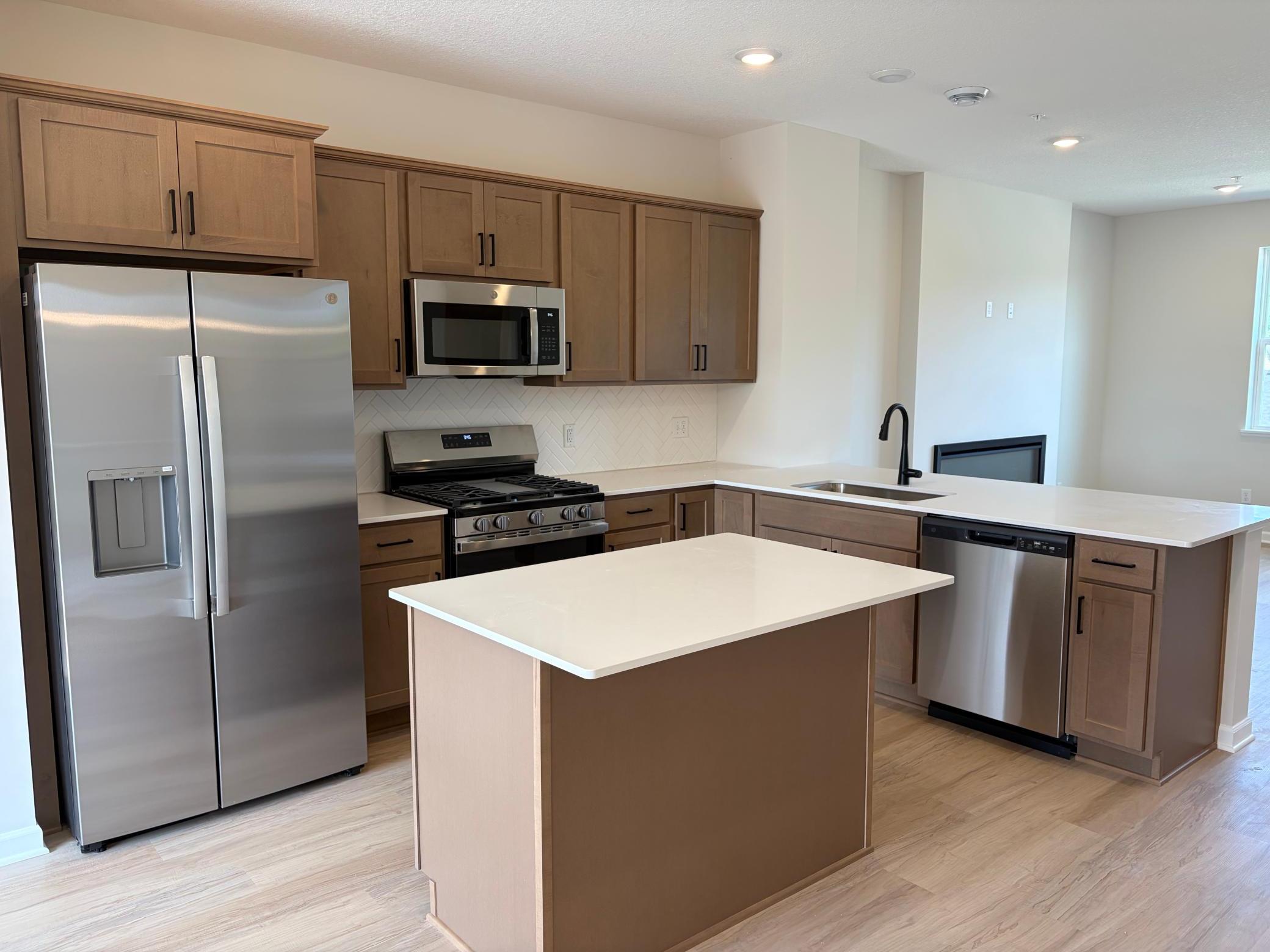1st image of 13614 Willow Dr, Rogers, MN 55374 | MLS# 7097909