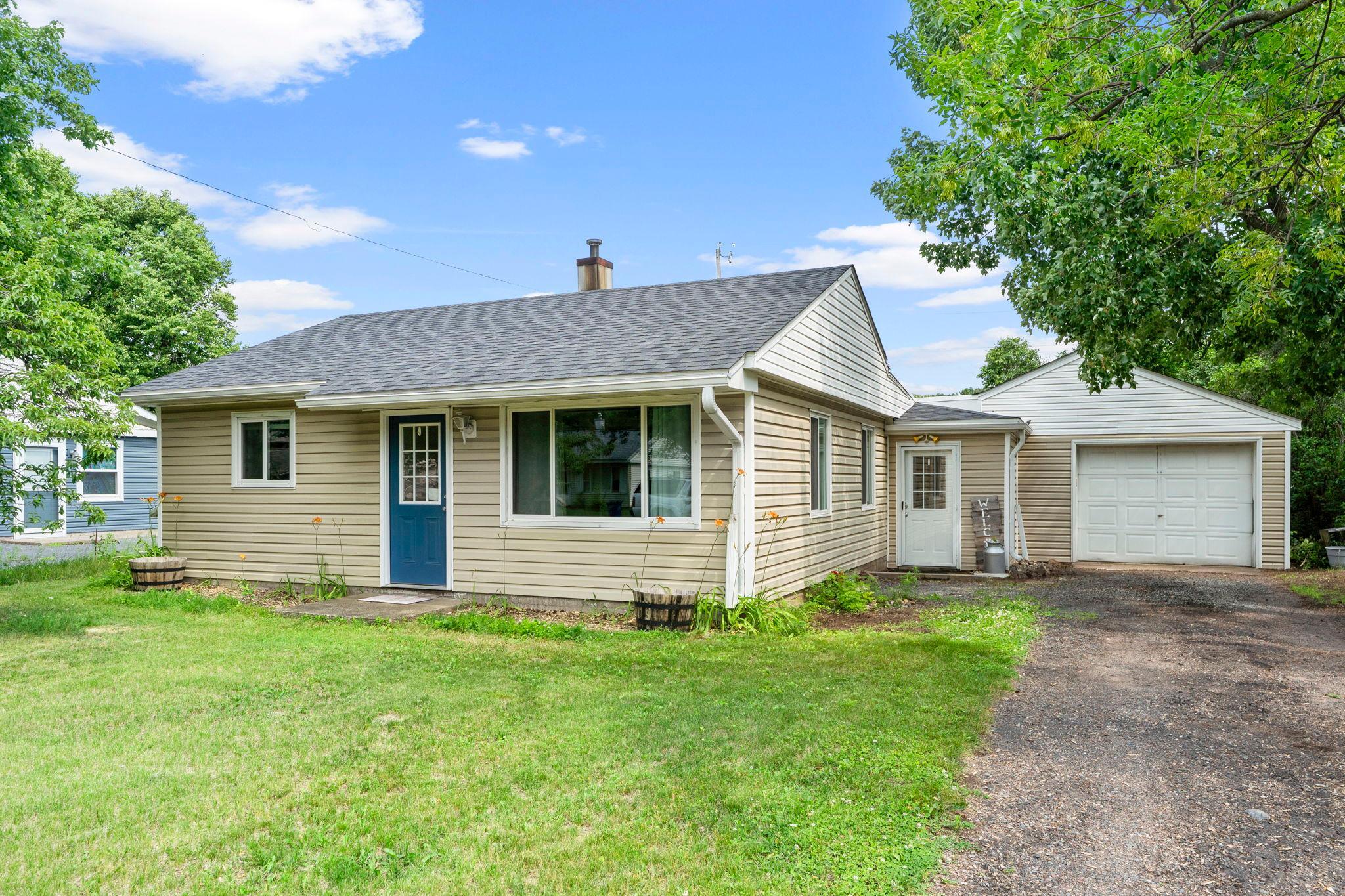 2nd image of 918 Geiger St, Osceola, WI 54020 | MLS# 7097923