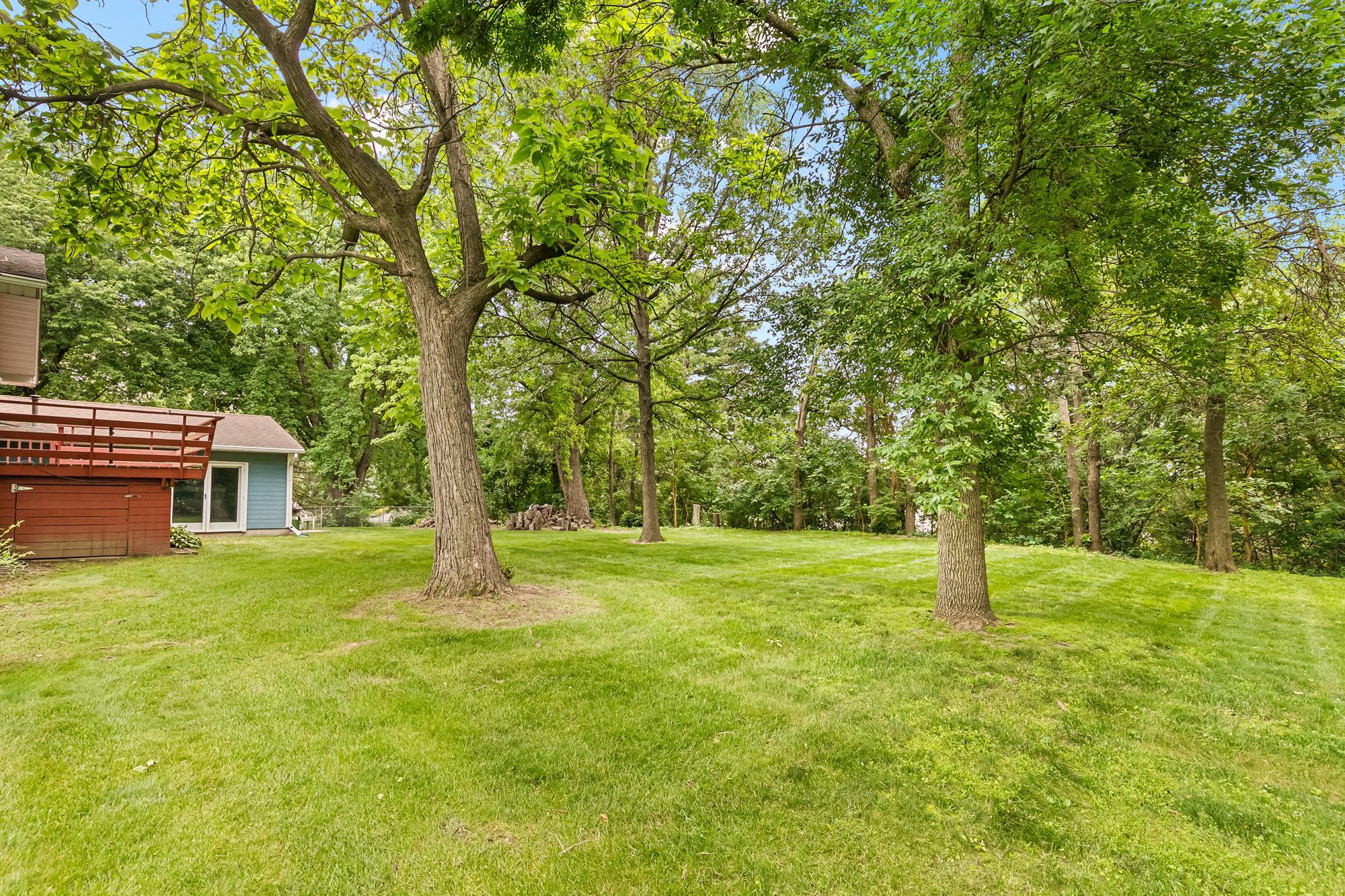 5th image of 1390 Rainier Ln, Saint Paul, MN 55121 | MLS# 7098085