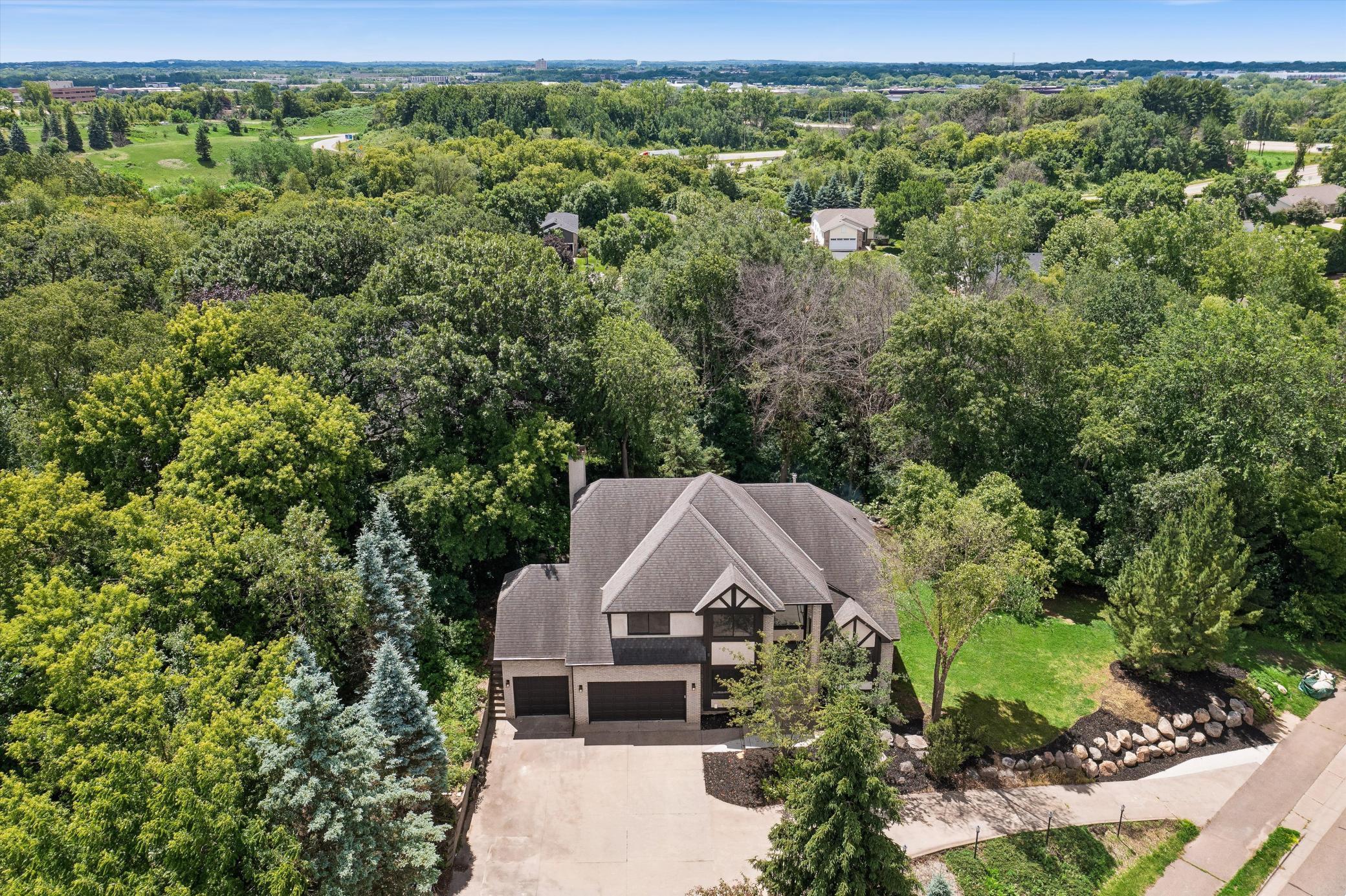 Homes for sale in Mendota Heights, MN | 740 Mendota Heights Rd, Mendota Heights, MN 55120 | MLS# 7098197