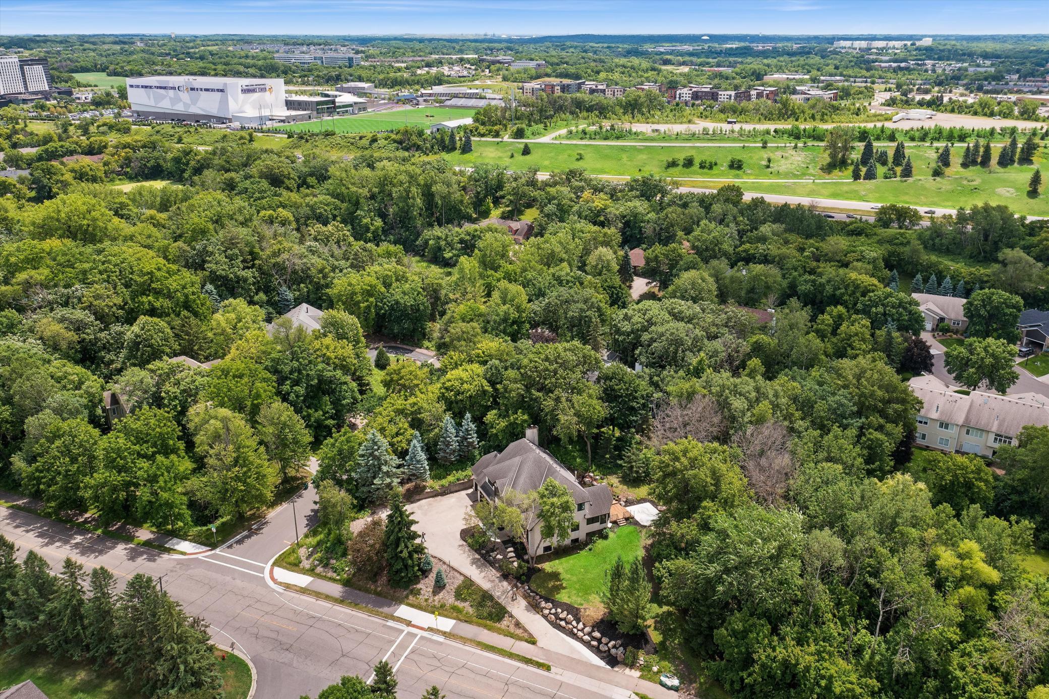 5th image of 740 Mendota Heights Rd, Mendota Heights, MN 55120 | MLS# 7098197