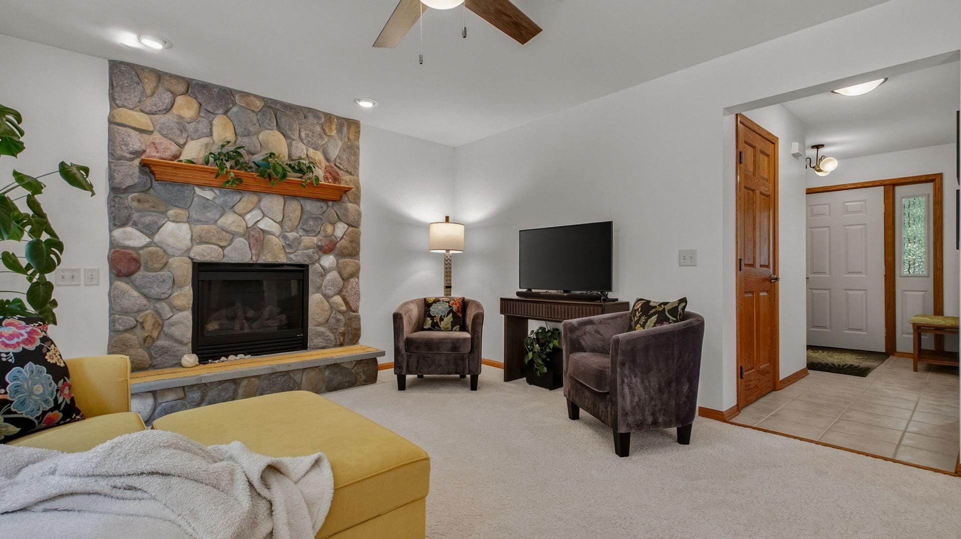 Homes for sale in Eau Claire, WI | 1224 Red Maple Rdg, Eau Claire, WI 54703 | MLS# 7098204
