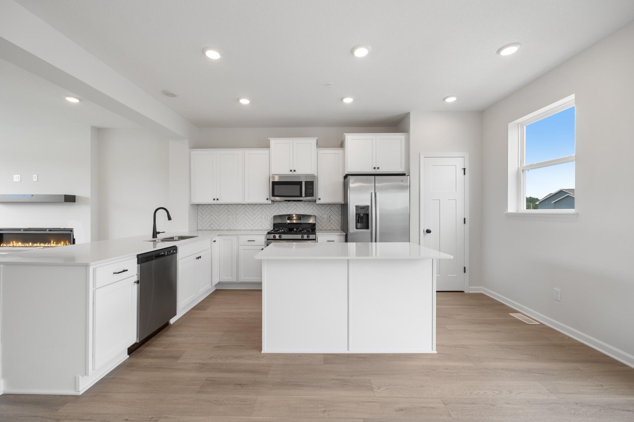 2nd image of 10356 Birchwood Cir, Chaska, MN 55318 | MLS# 7098206