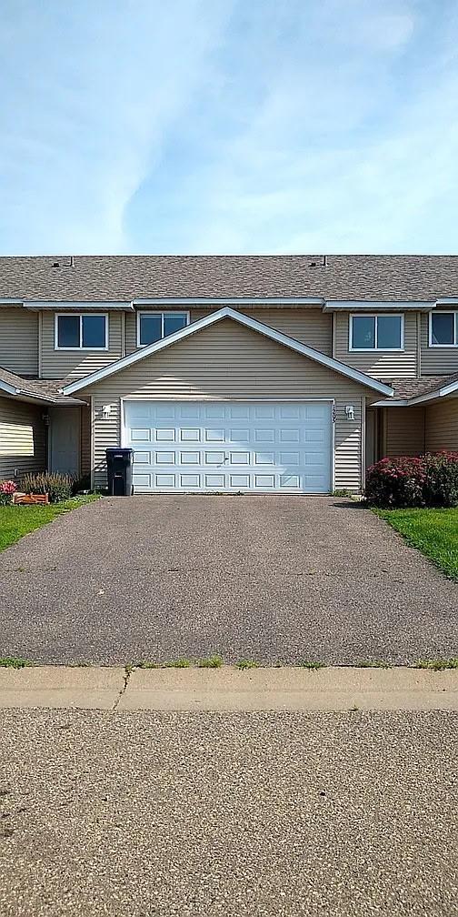 Homes for sale in New Richmond, WI | 1205 W 9th St, New Richmond, WI 54017 | MLS# 7098234